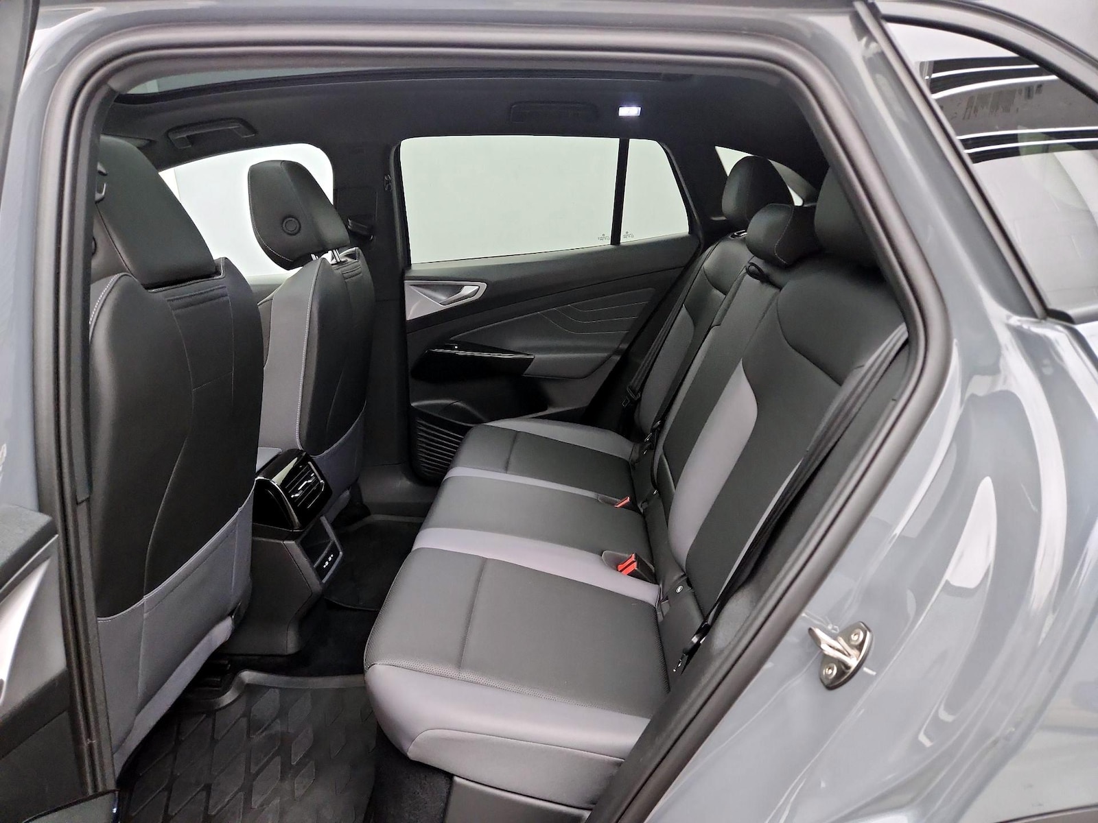 2024 Volkswagen ID.4 S - Photo 22