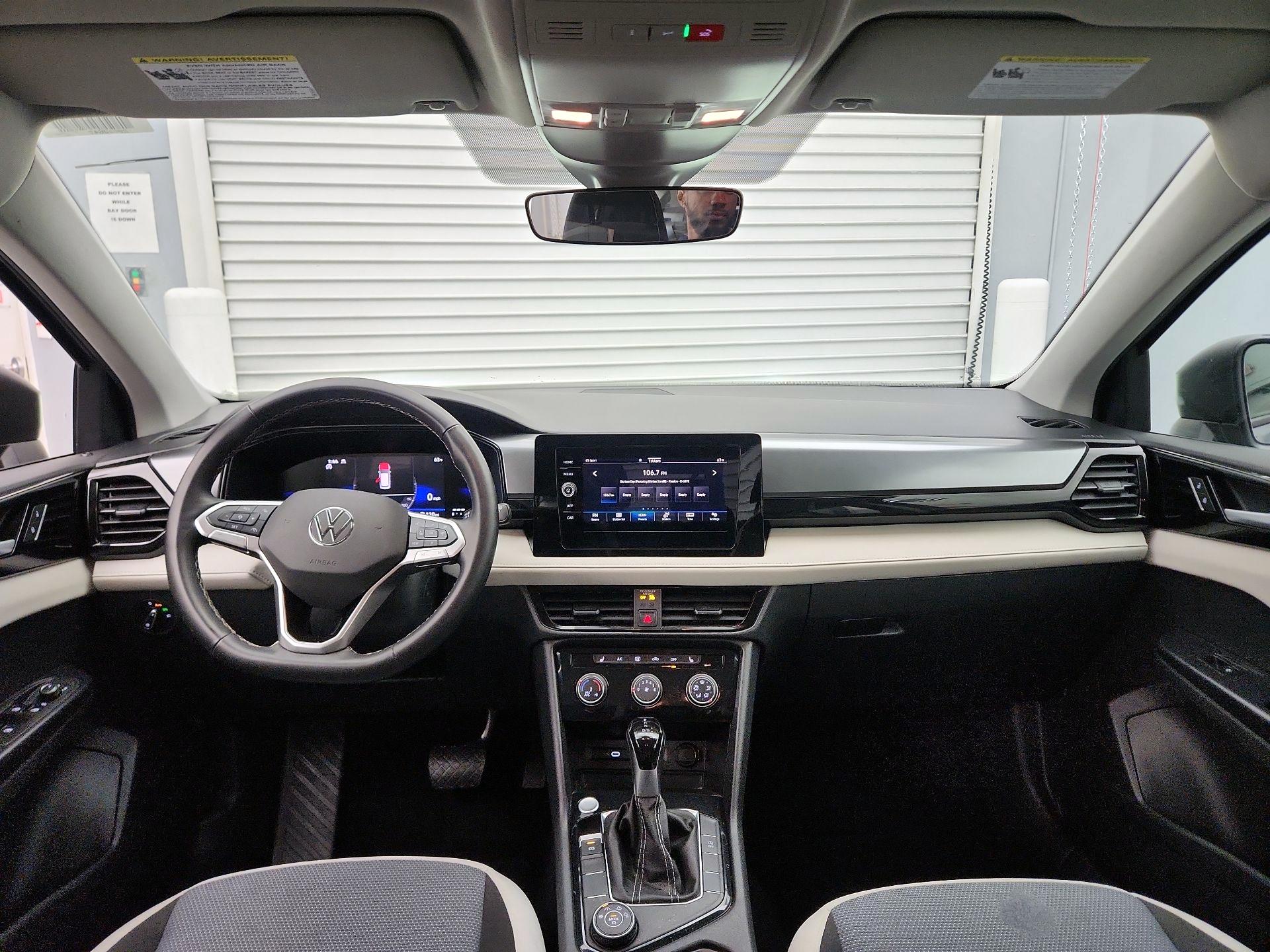 Thumbnail: 2025 Volkswagen Taos - 9