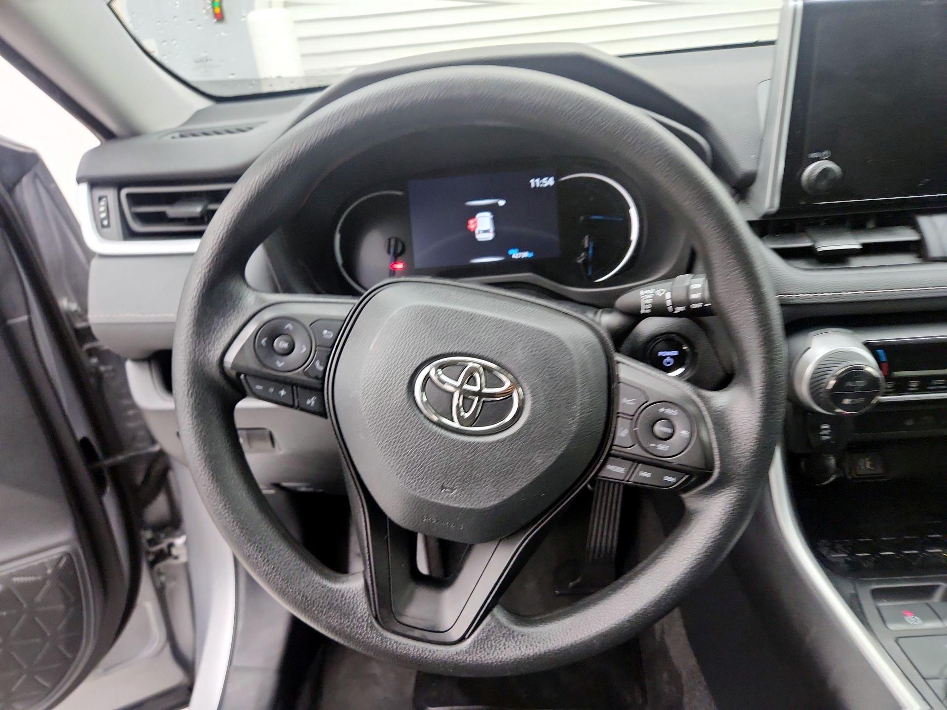 Thumbnail: 2024 Toyota RAV4 - 10