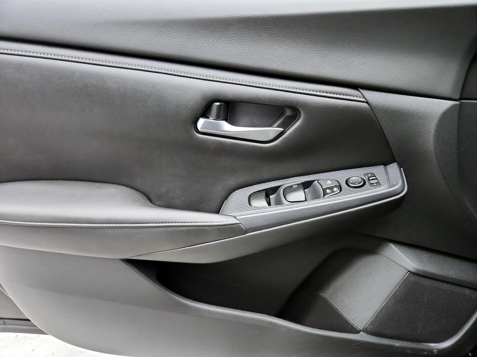 2020 Nissan Sentra SV - Photo 13