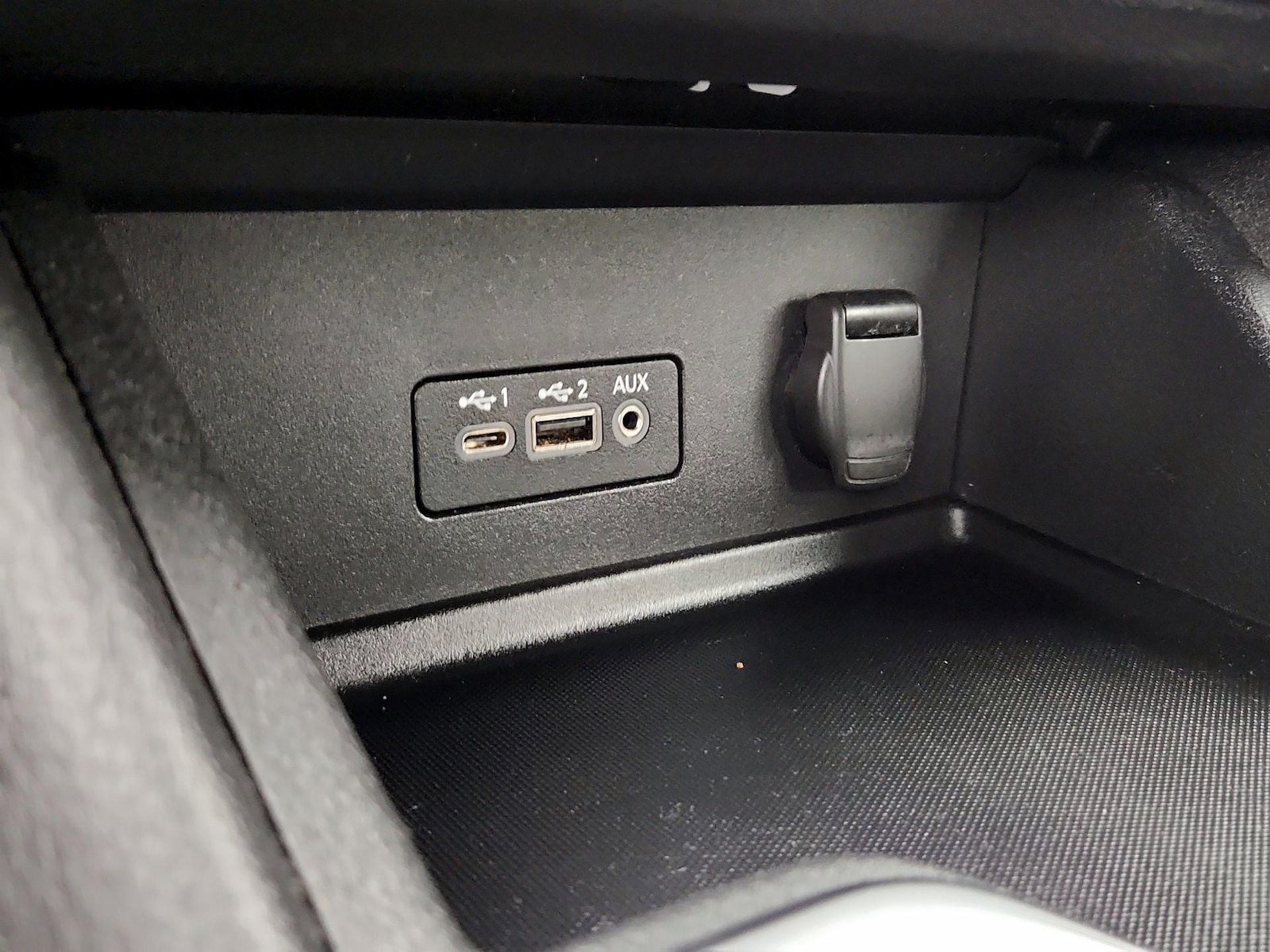 2020 Nissan Sentra SV - Photo 19