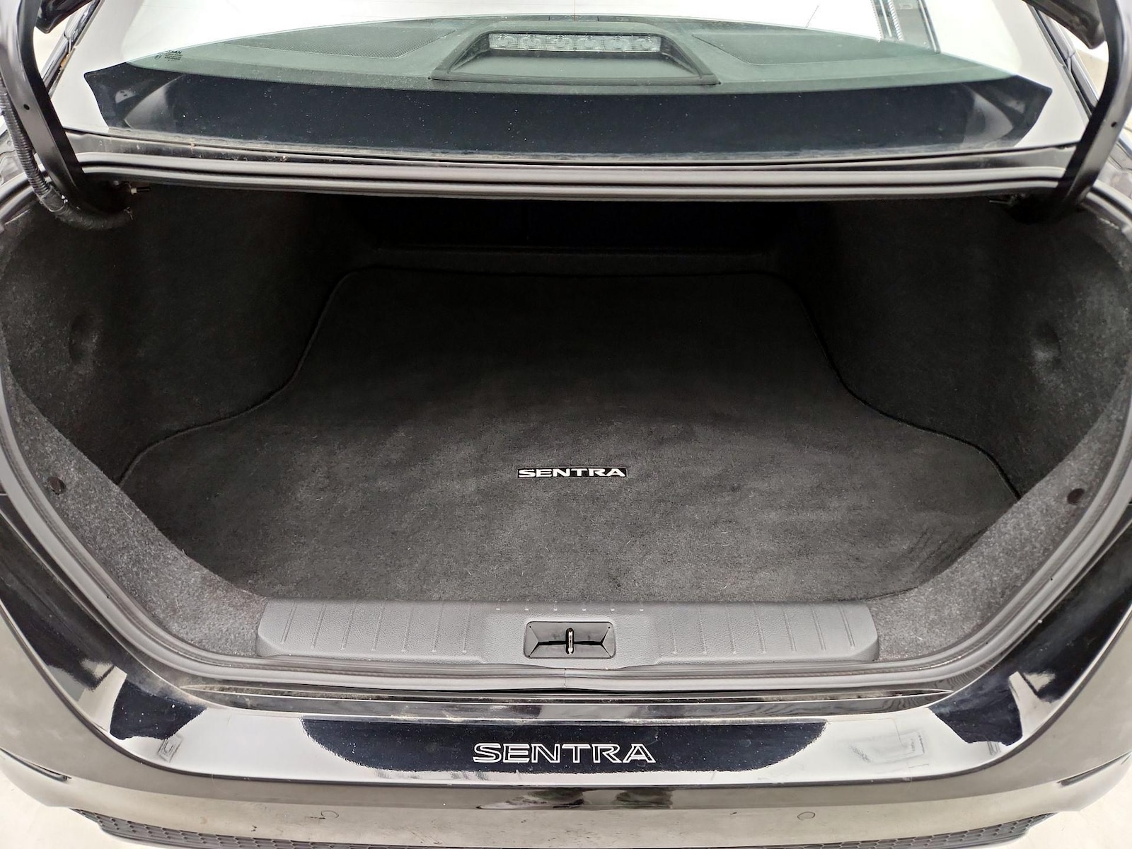 2020 Nissan Sentra SV - Photo 21