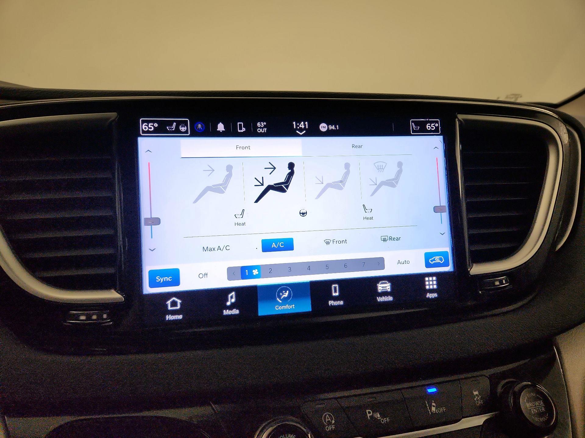 Thumbnail: 2024 Chrysler Pacifica - 16