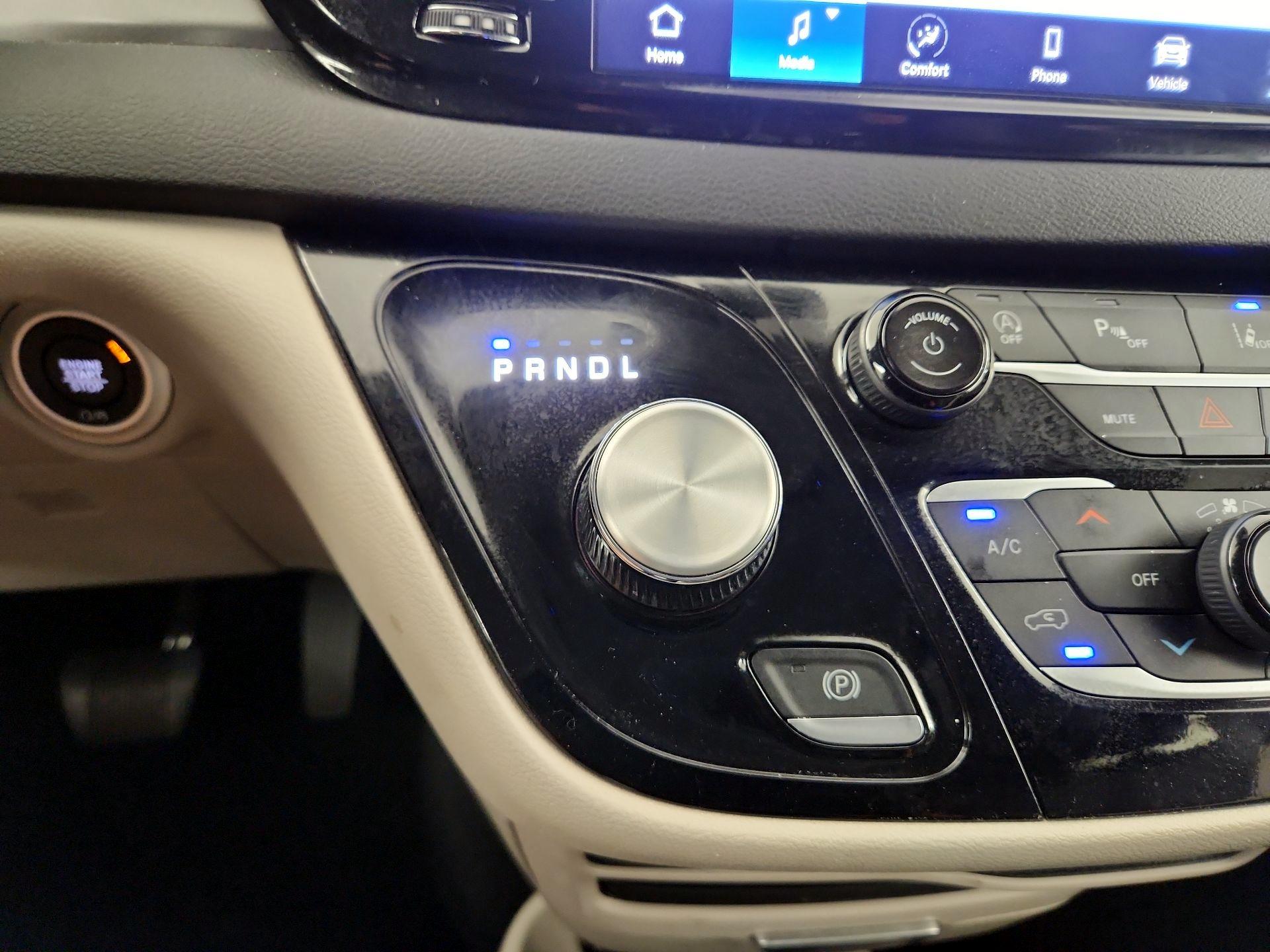 Thumbnail: 2024 Chrysler Pacifica - 17