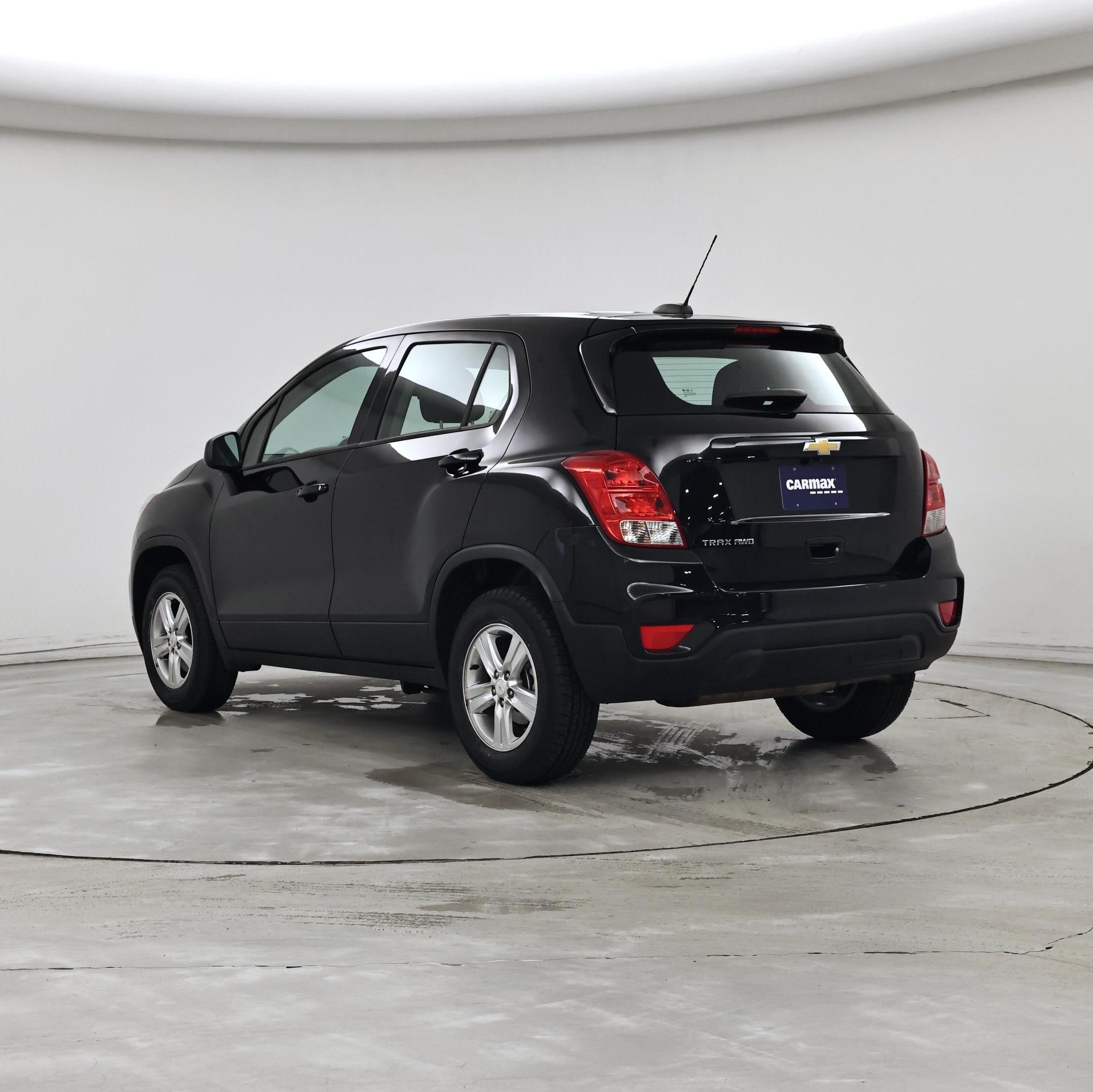 Thumbnail: 2021 Chevrolet Trax - 2