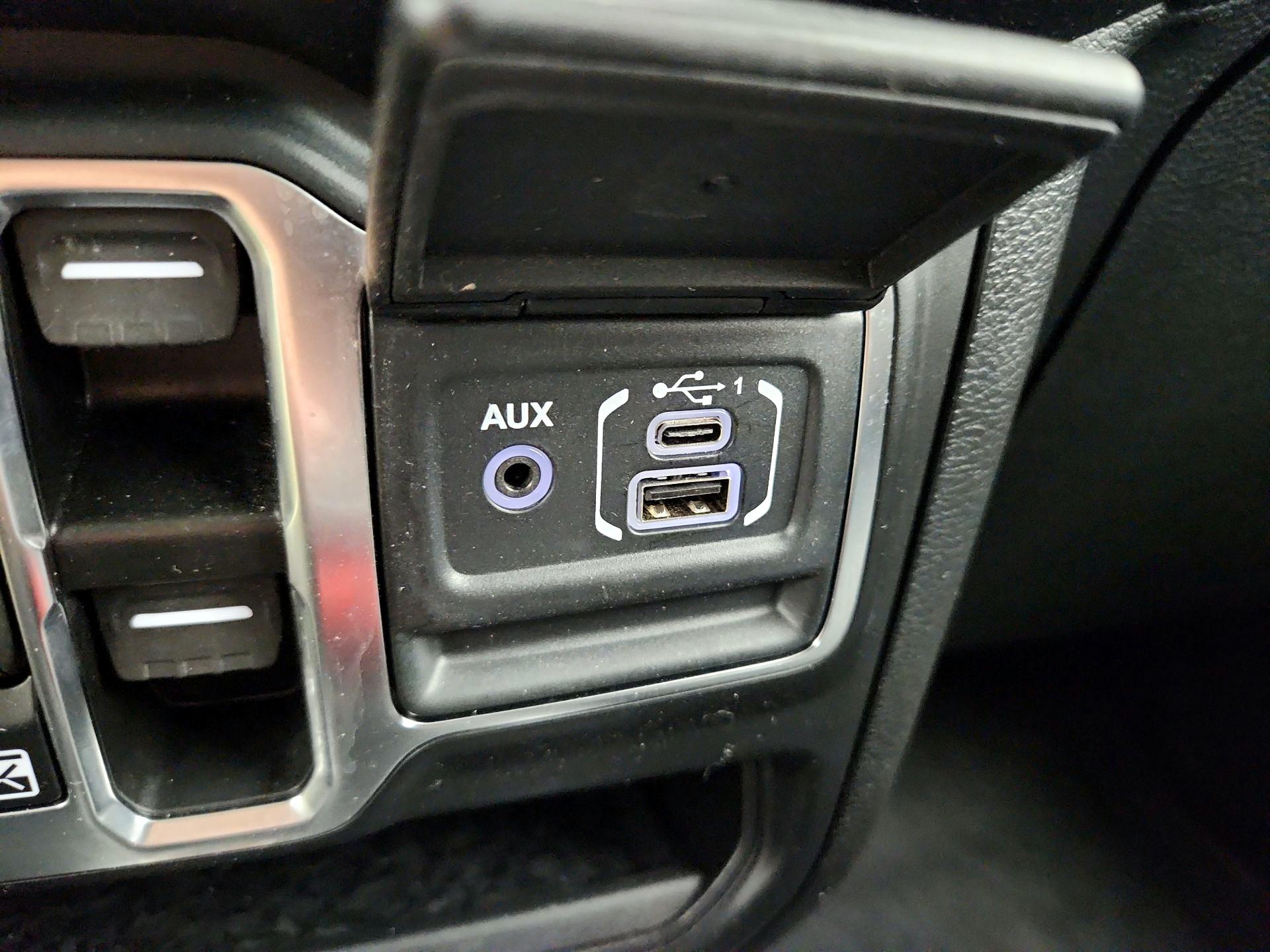 Thumbnail: 2023 Jeep Wrangler - 19