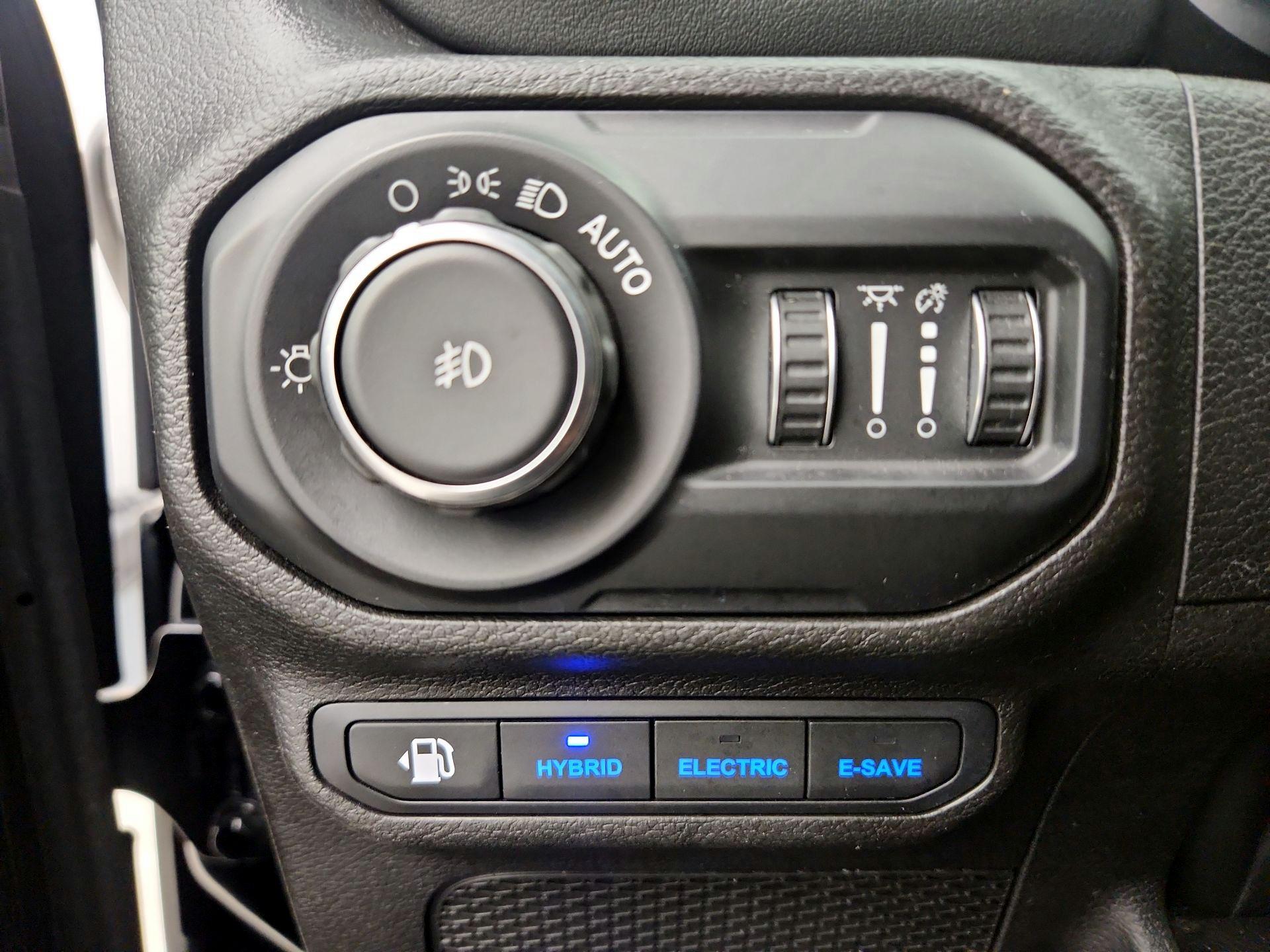 Thumbnail: 2021 Jeep Wrangler - 13