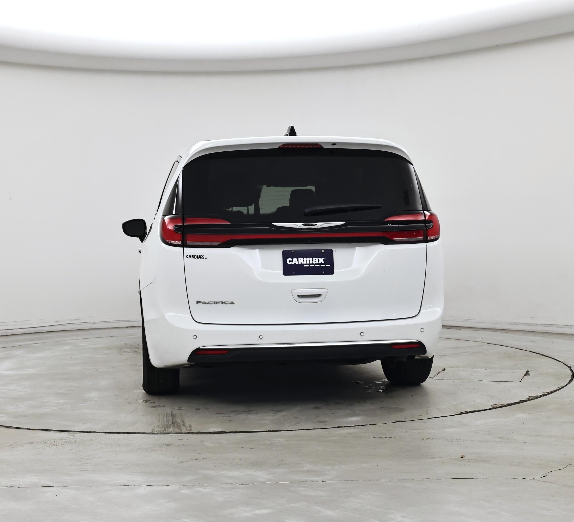 Thumbnail: 2024 Chrysler Pacifica - 6
