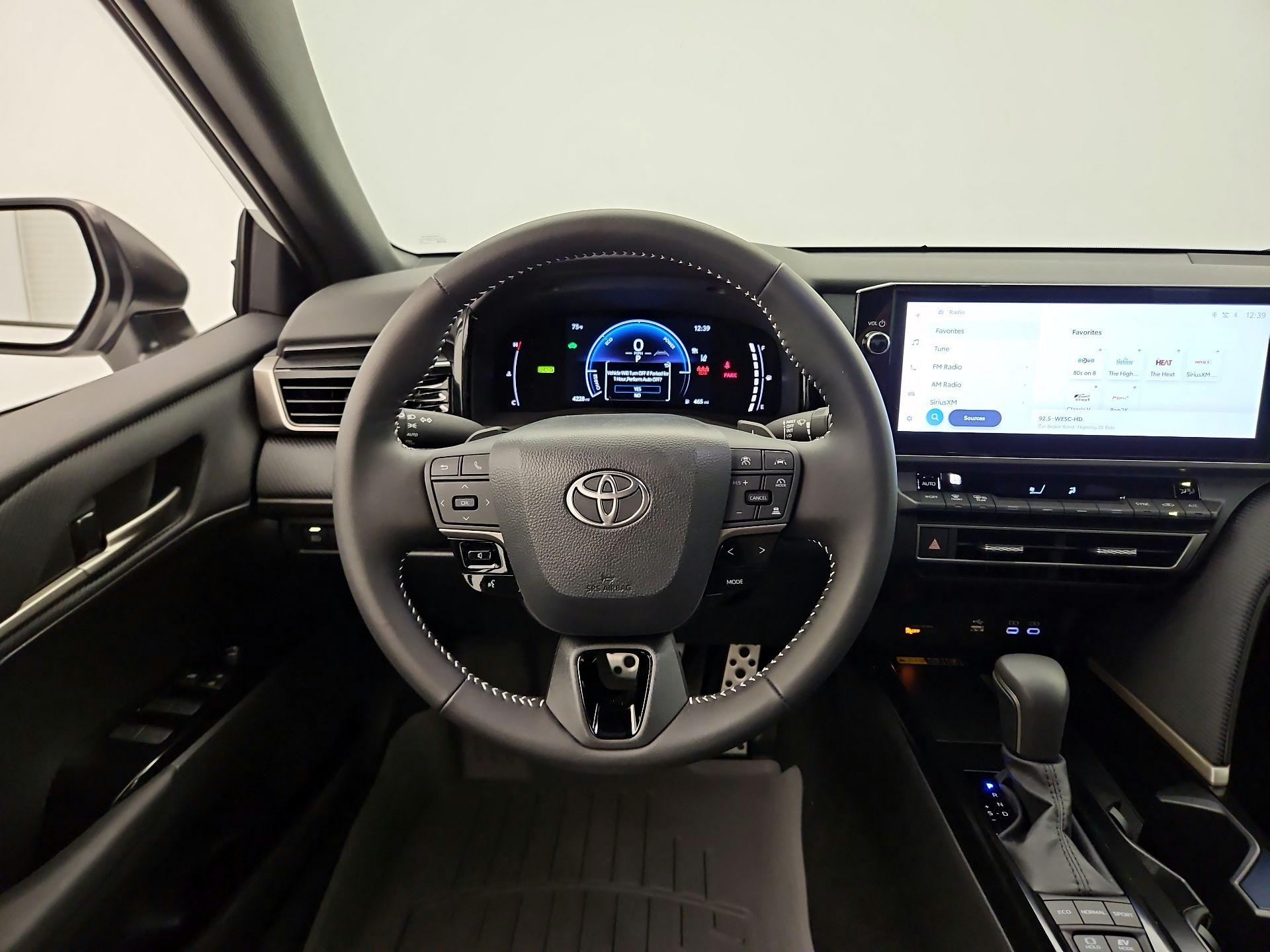 Thumbnail: 2025 Toyota Camry - 10