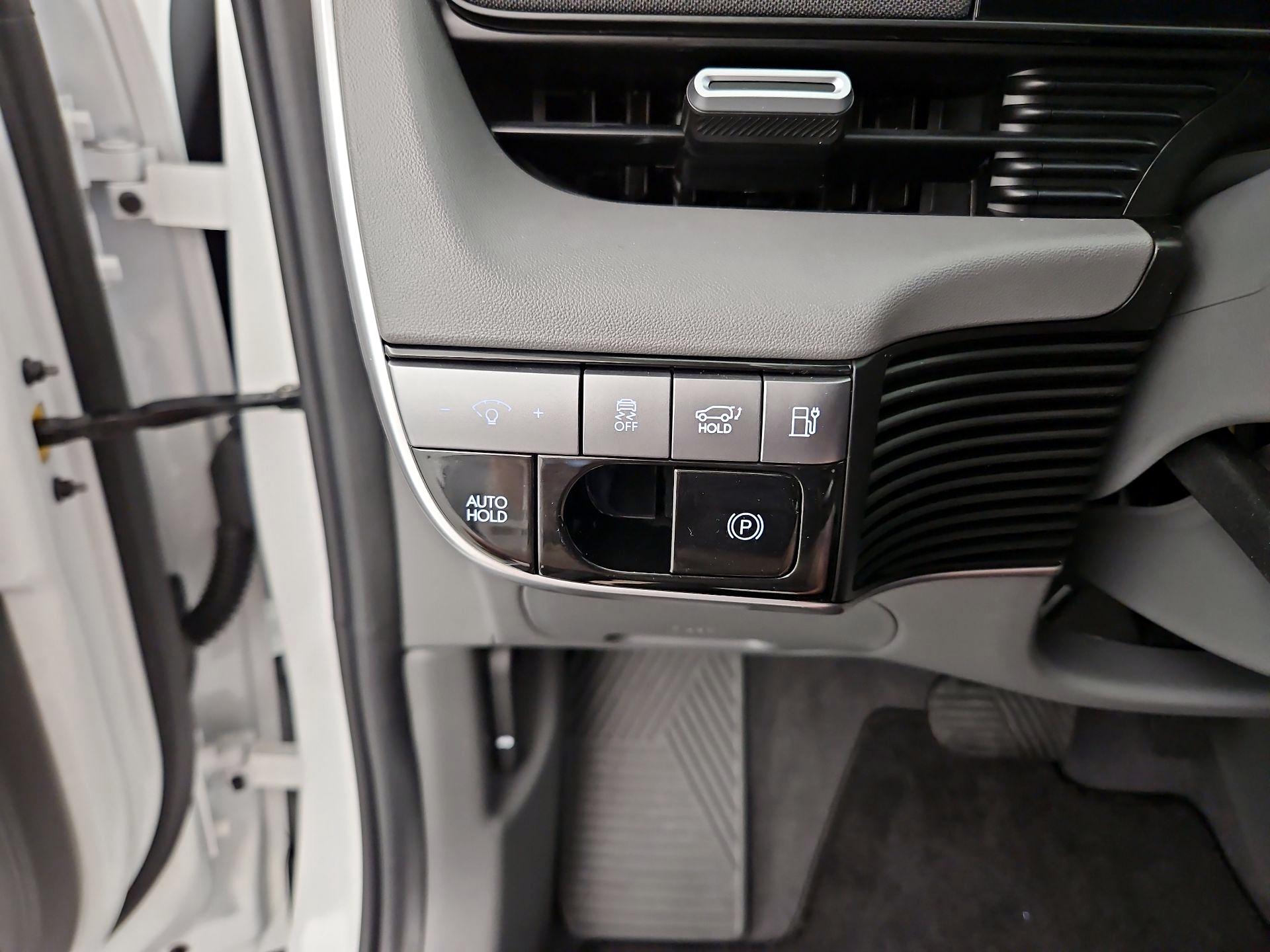Thumbnail: 2025 Hyundai Ioniq 5 - 13