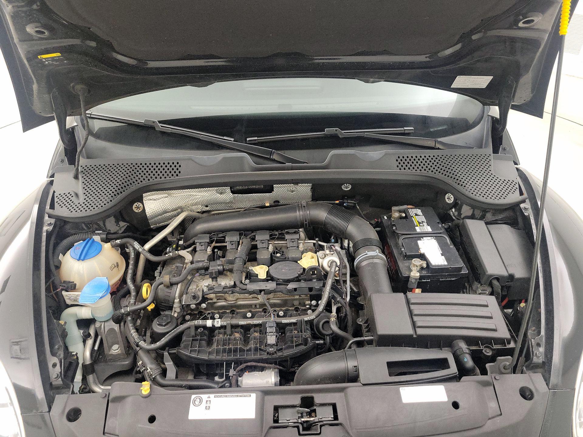 Thumbnail: 2016 Volkswagen Beetle - 20