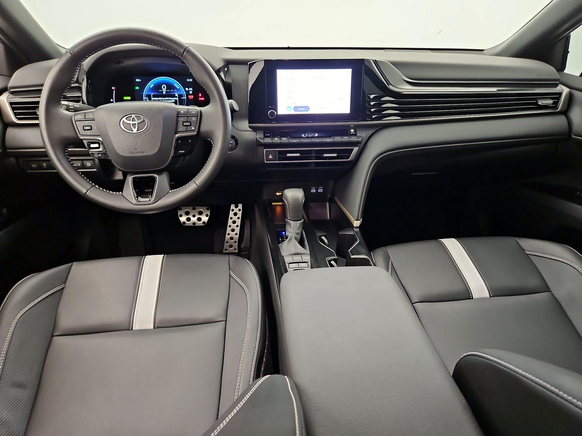 Thumbnail: 2025 Toyota Camry - 9