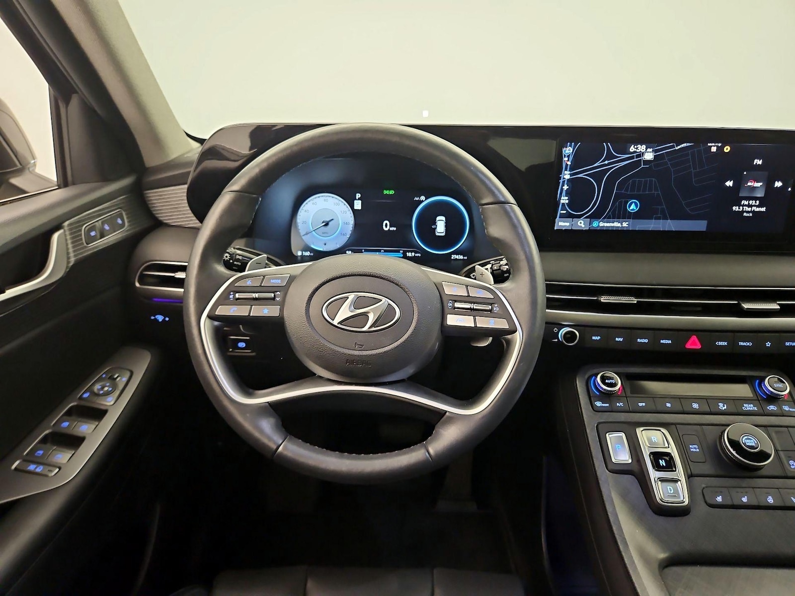 2024 Hyundai Palisade Limited - Photo 11