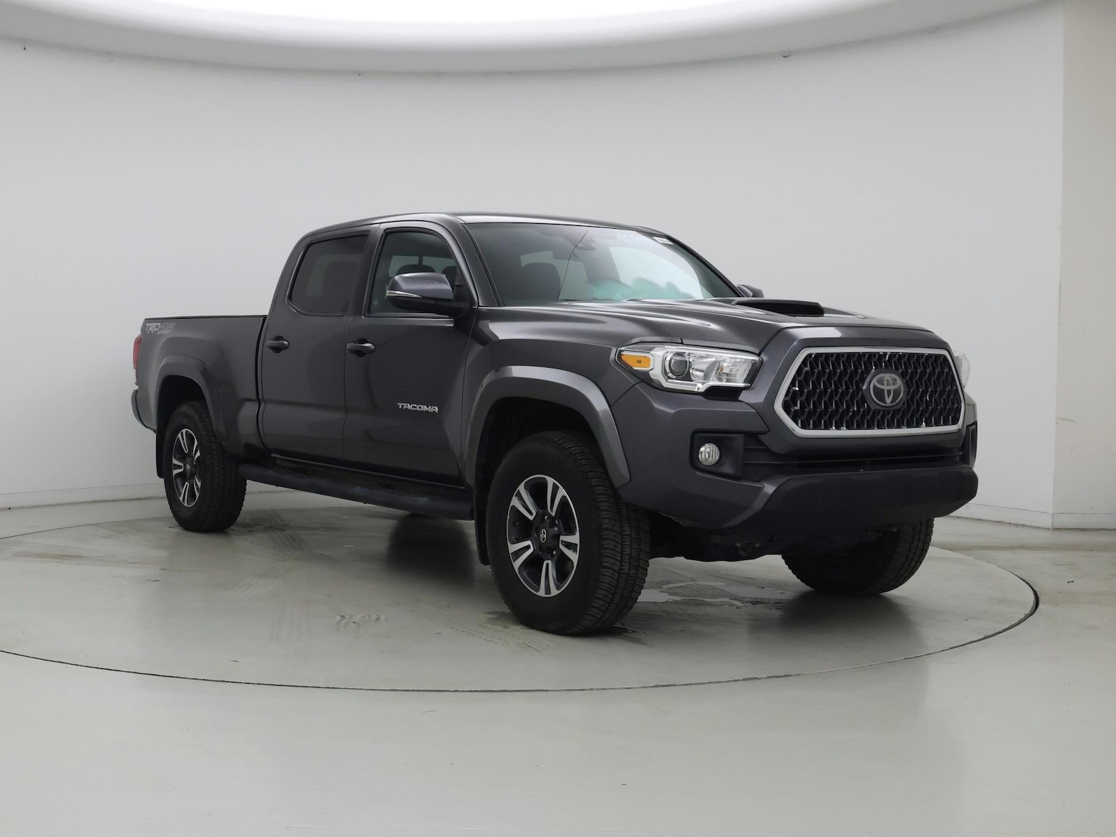 2019 Toyota Tacoma TRD Sport - Photo 2