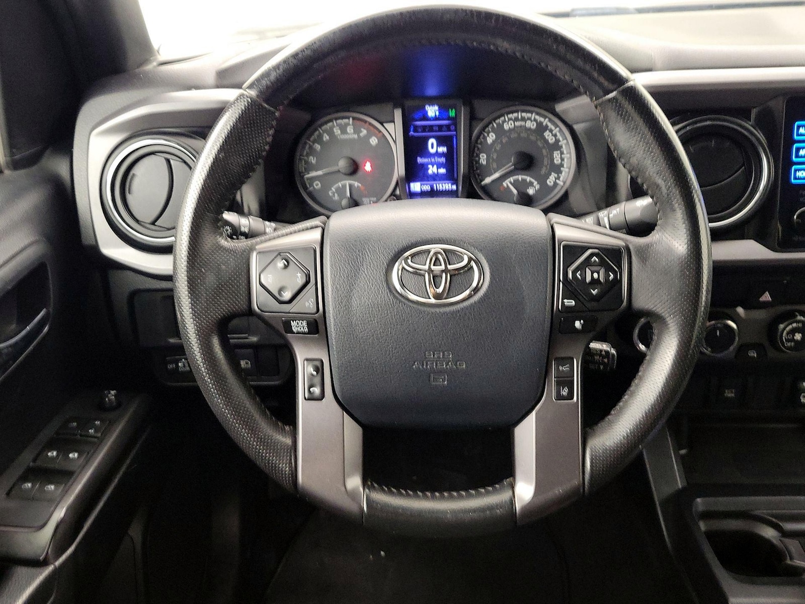 2019 Toyota Tacoma TRD Sport - Photo 11