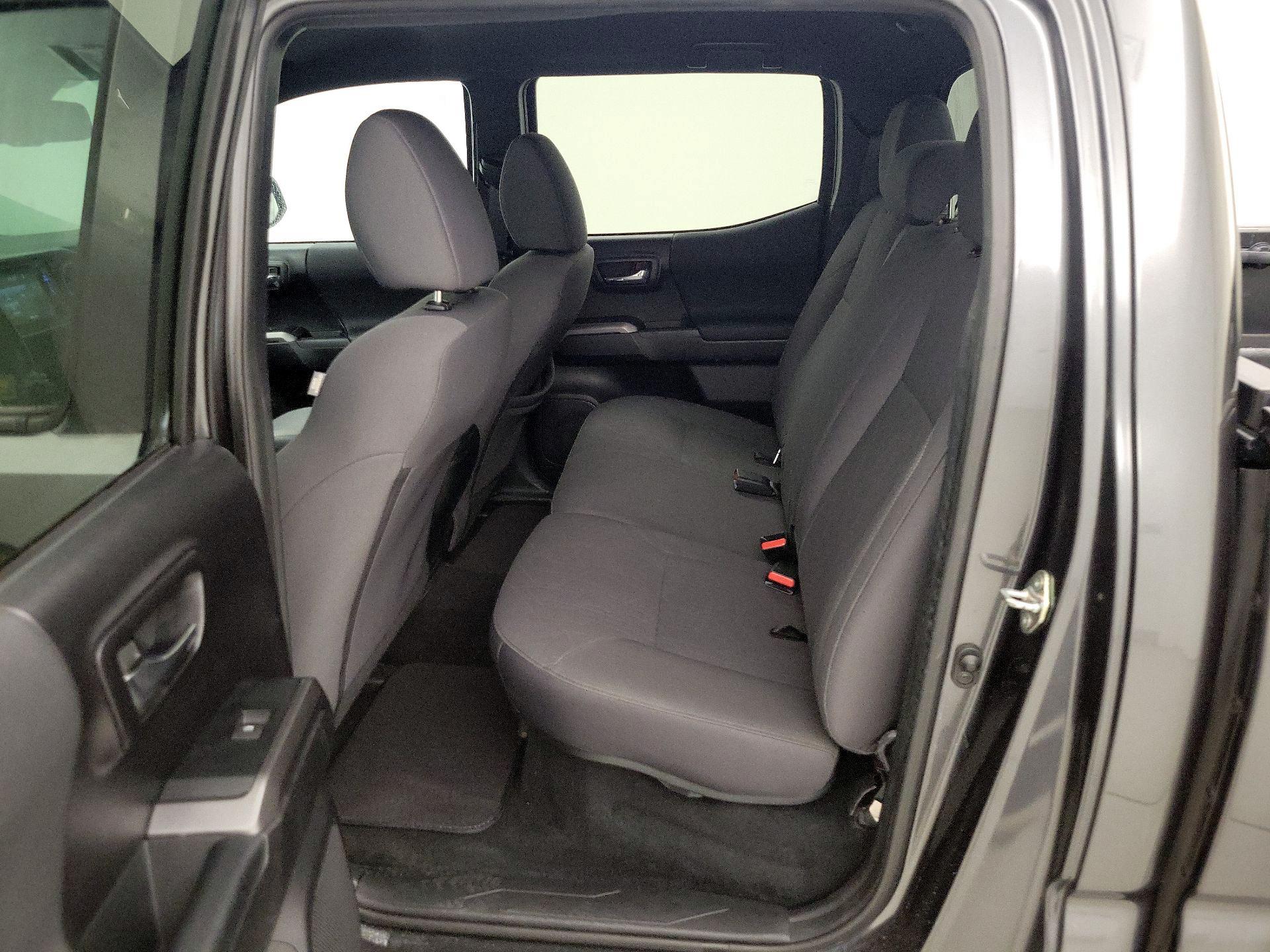 Thumbnail: 2019 Toyota Tacoma - 19