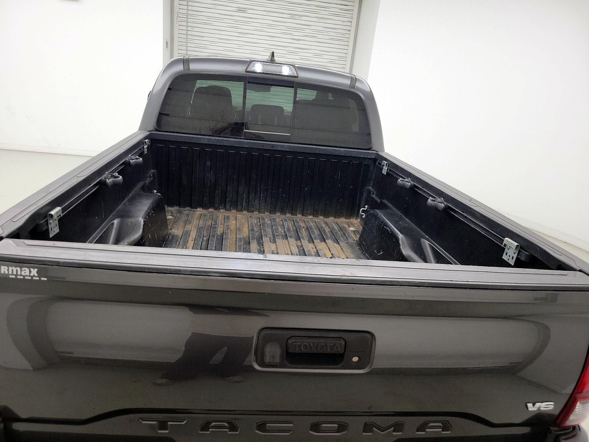 Thumbnail: 2019 Toyota Tacoma - 20
