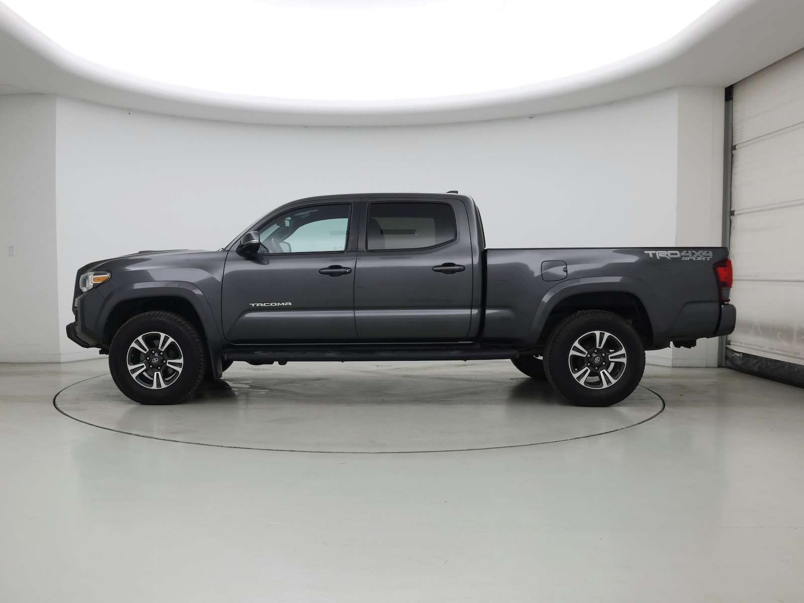 2019 Toyota Tacoma TRD Sport - Photo 4