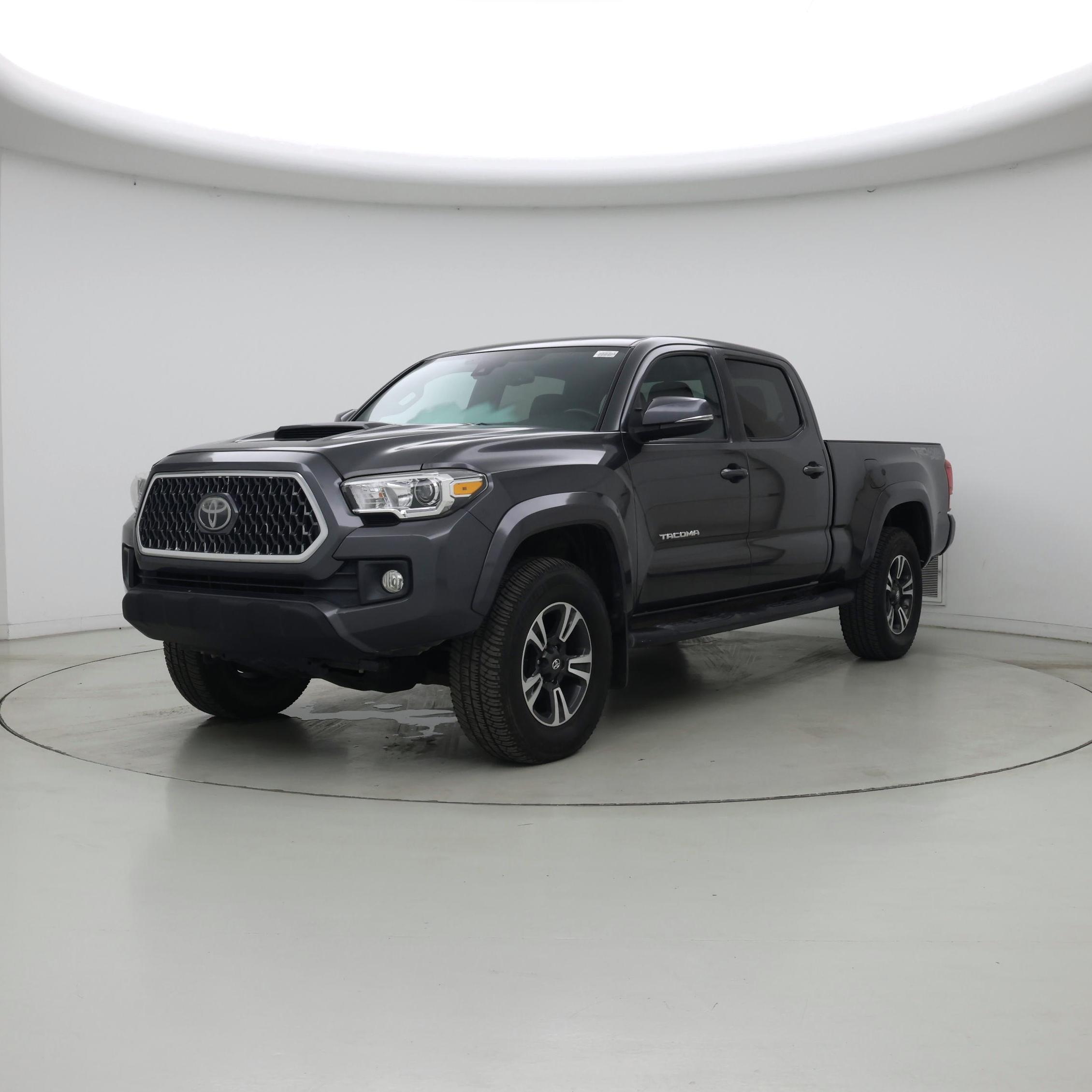 Thumbnail: 2019 Toyota Tacoma - 4