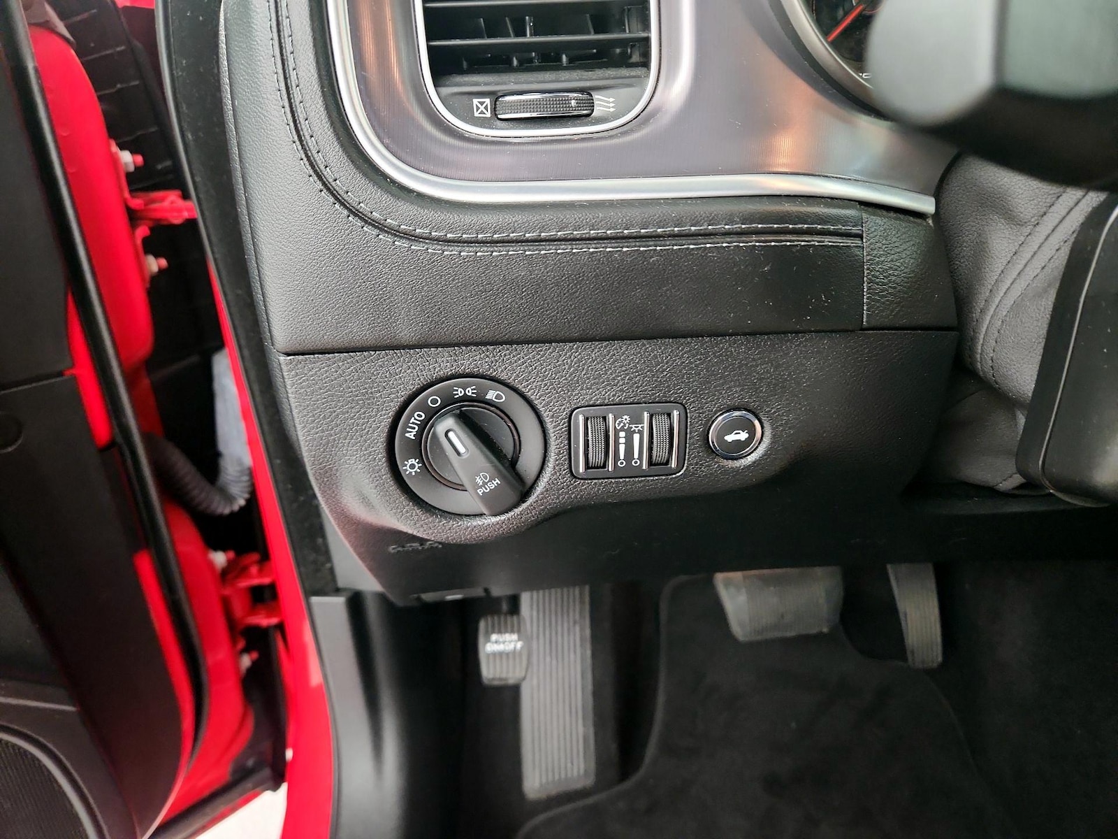 2021 Dodge Charger Scat Pack - Photo 14