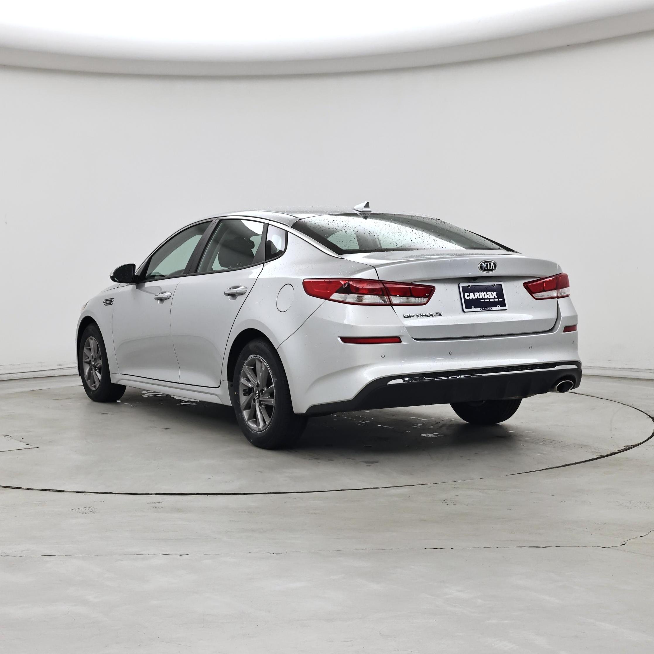 Thumbnail: 2020 Kia Optima - 2
