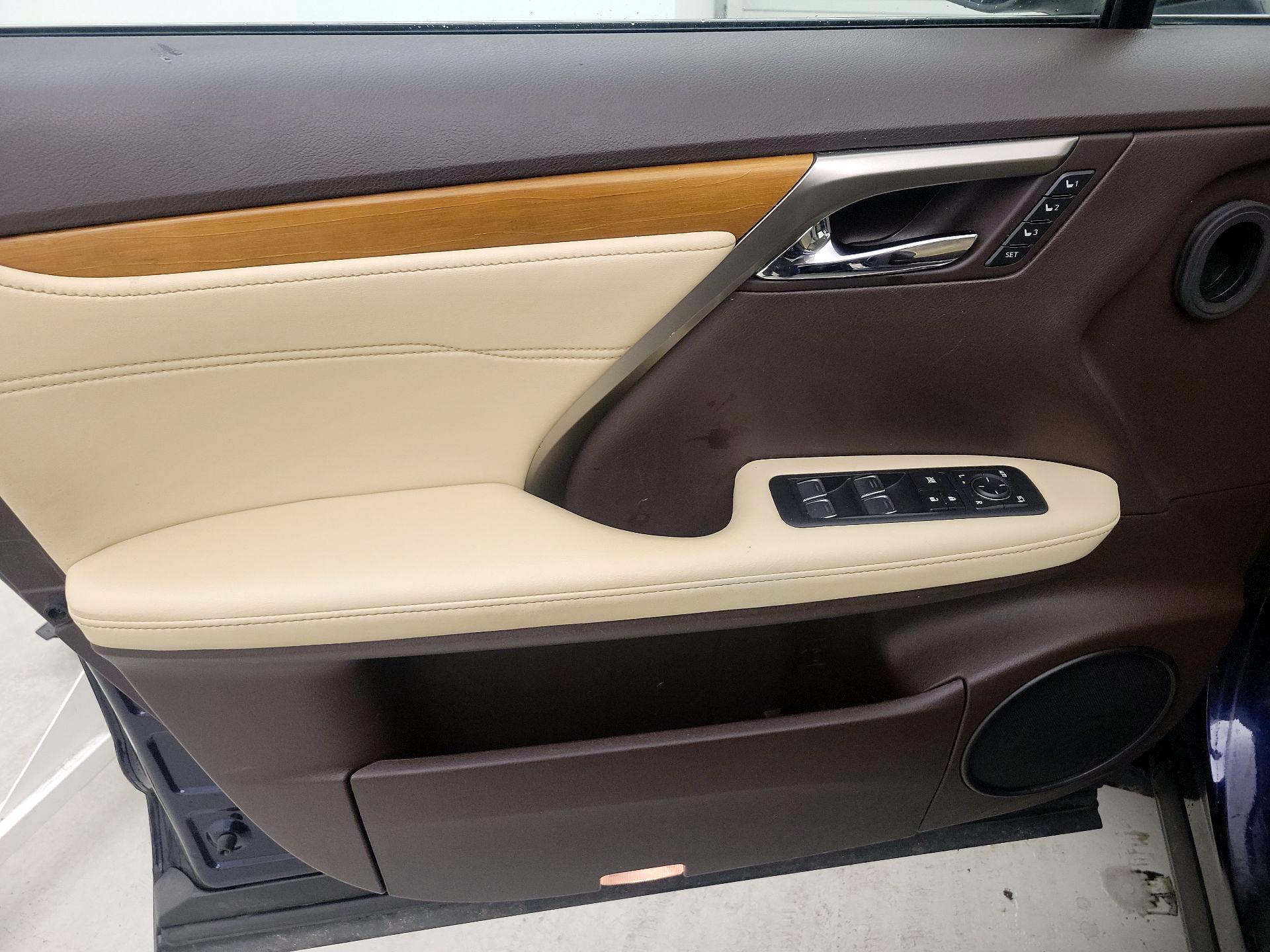Thumbnail: 2018 Lexus RX - 12
