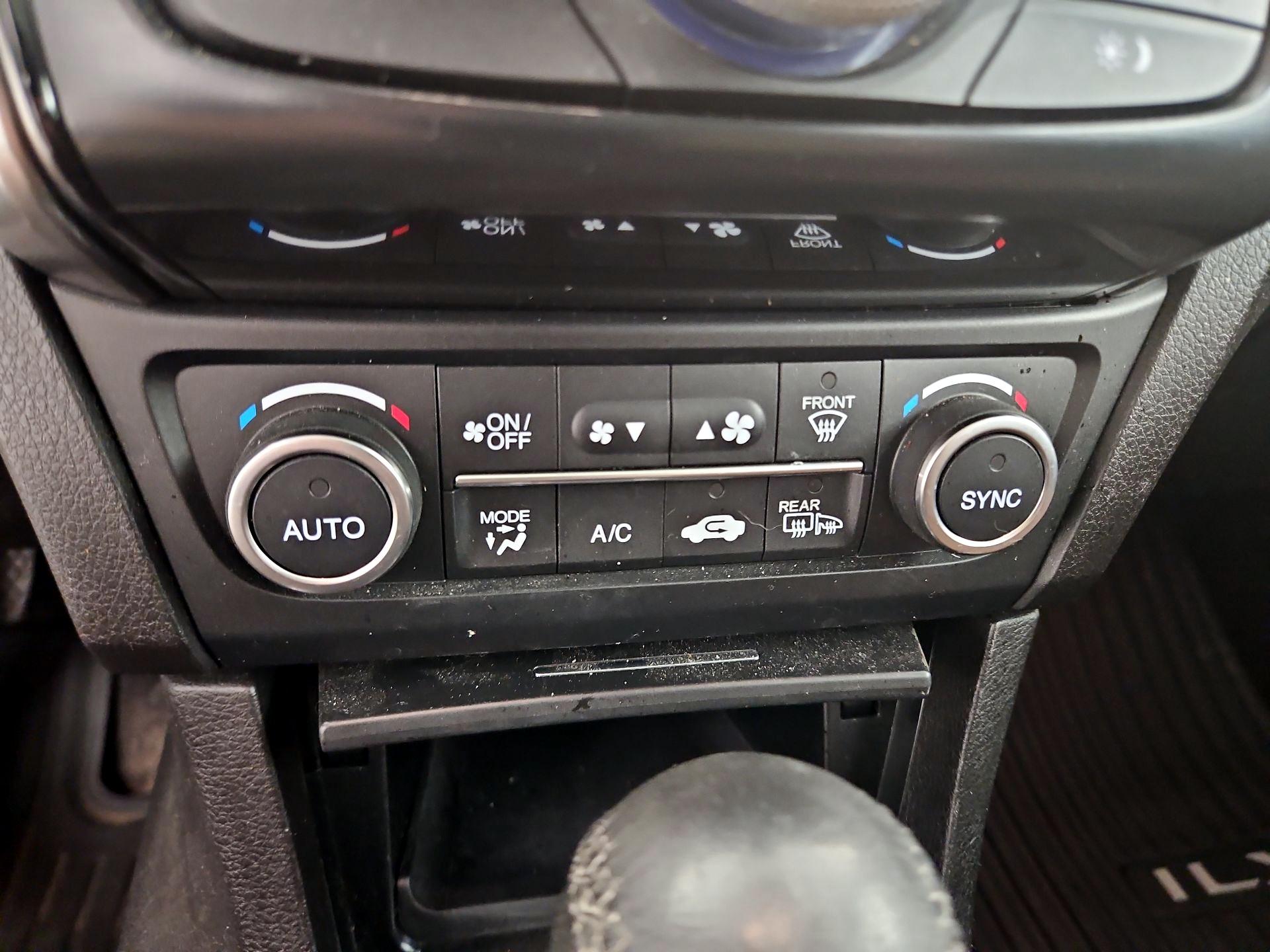 Thumbnail: 2019 Acura ILX - 16