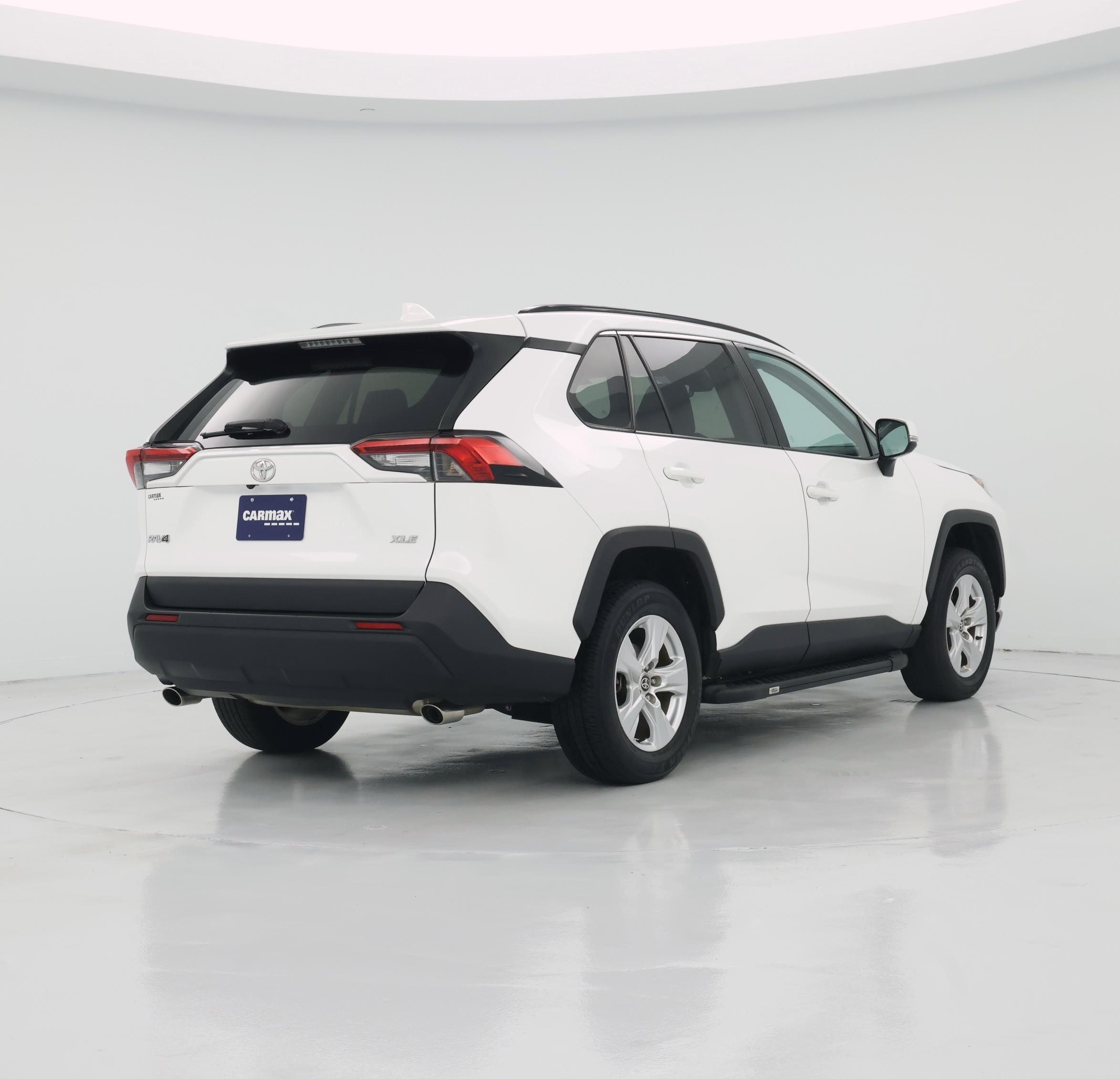 Thumbnail: 2021 Toyota RAV4 - 8