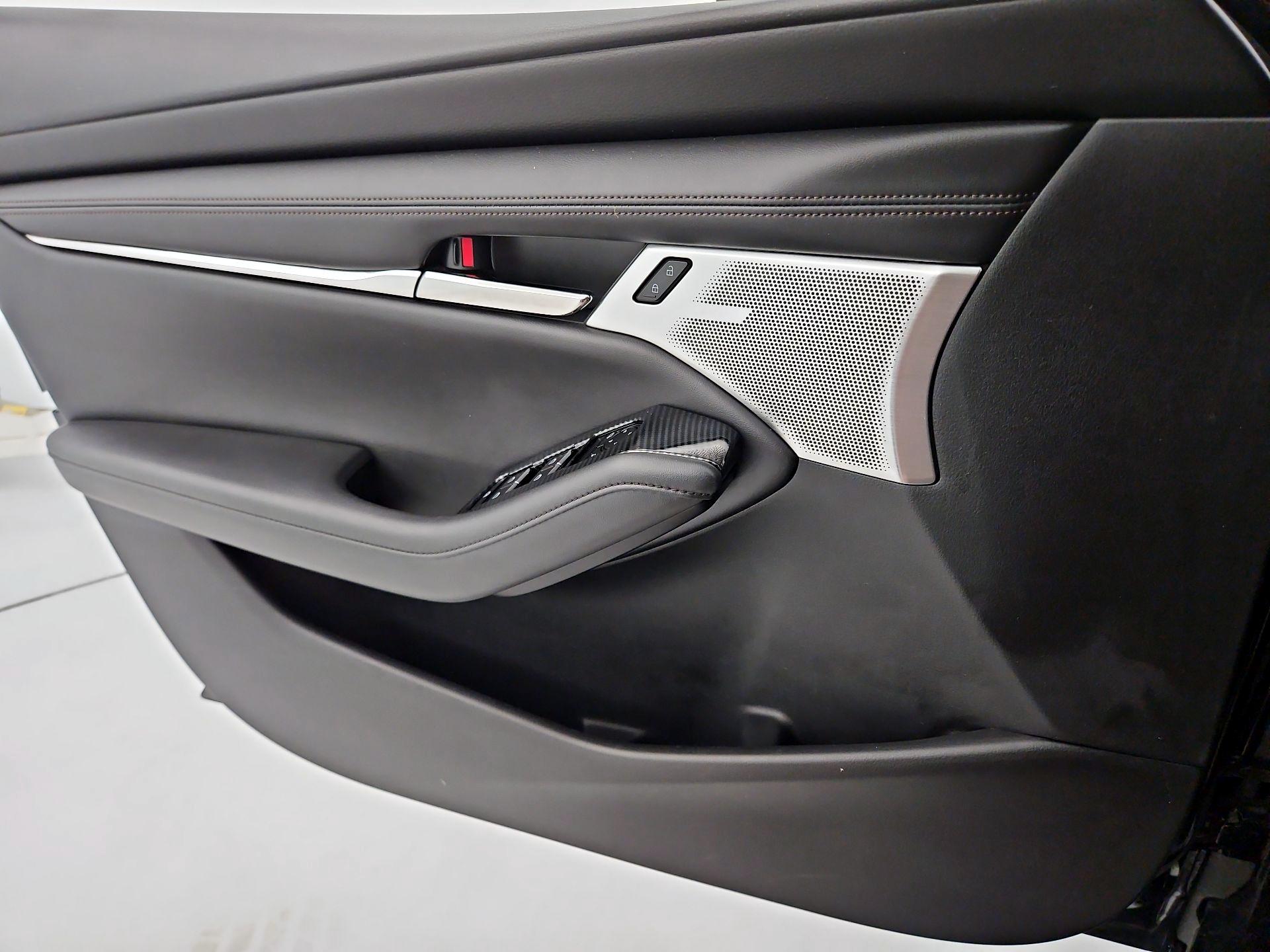 Thumbnail: 2022 Mazda Mazda3 - 12