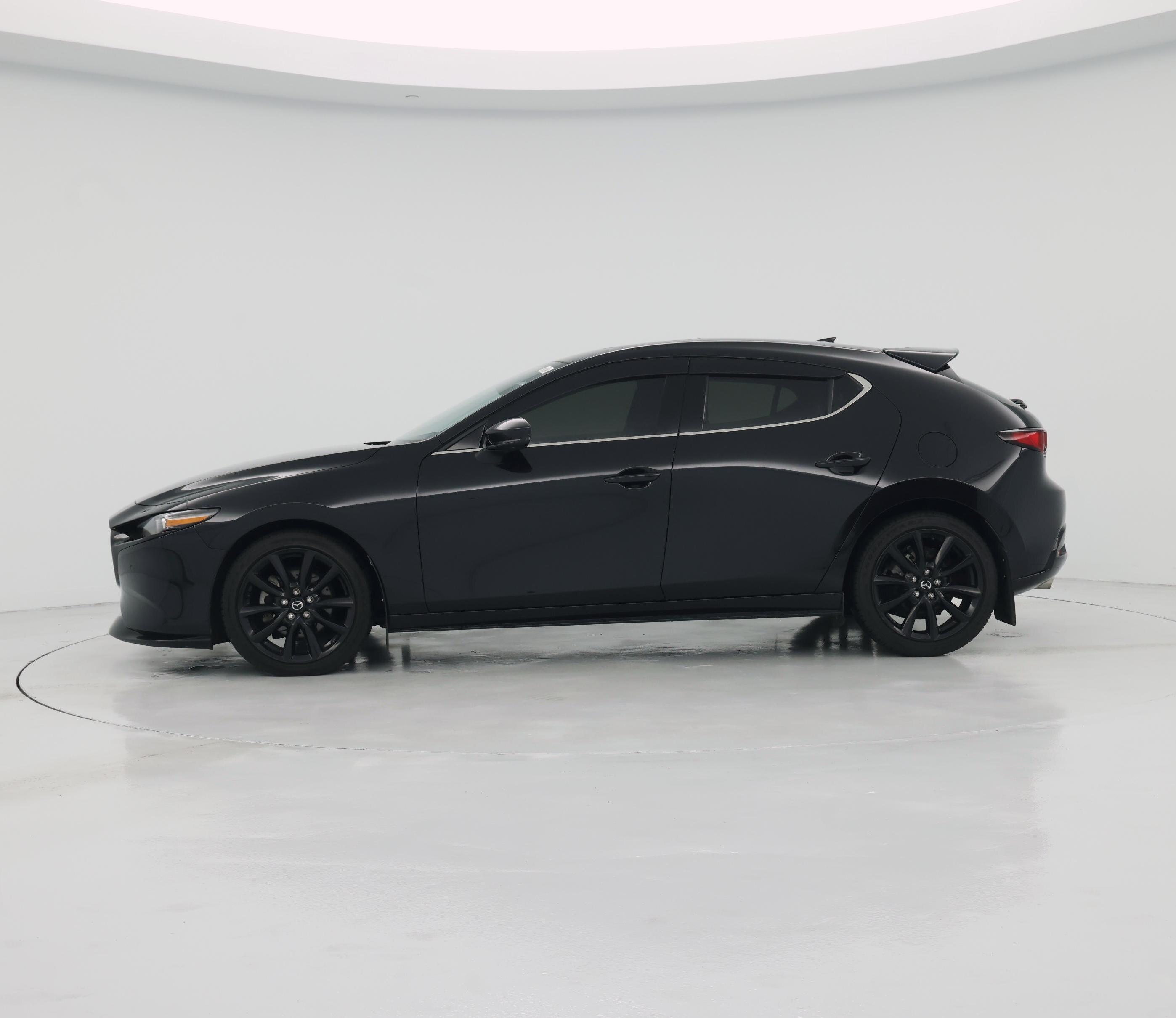 Thumbnail: 2022 Mazda Mazda3 - 3