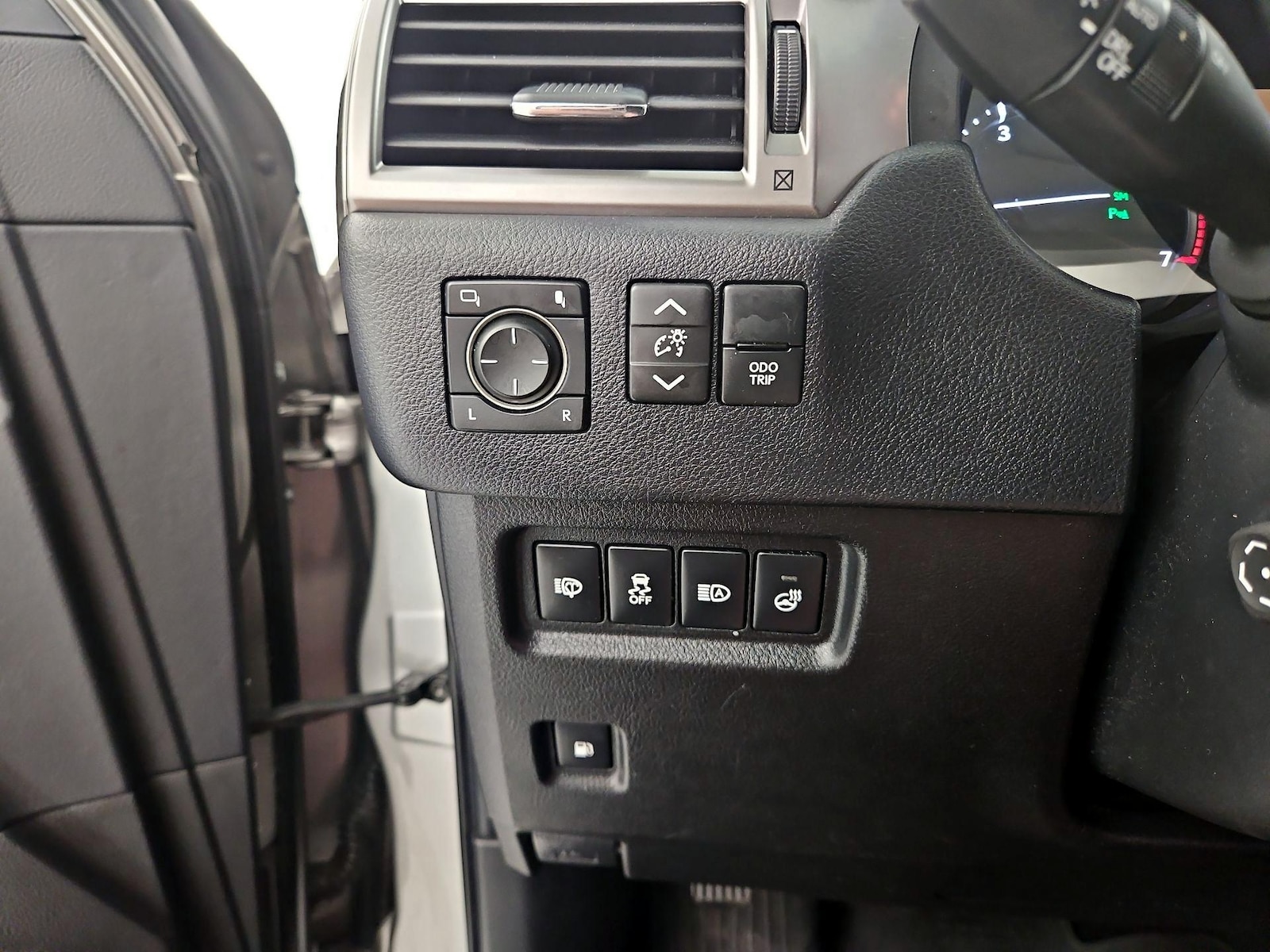 2022 Lexus GX Base - Photo 14
