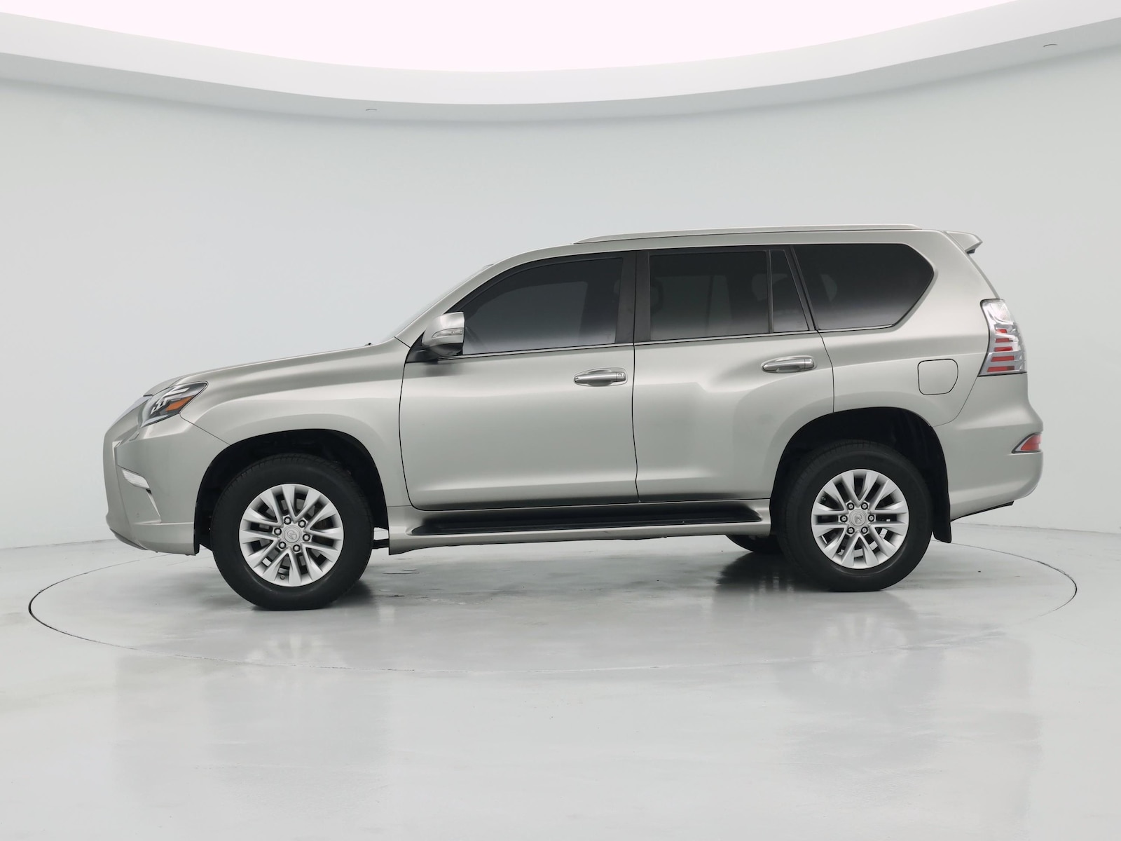 2022 Lexus GX Base - Photo 4