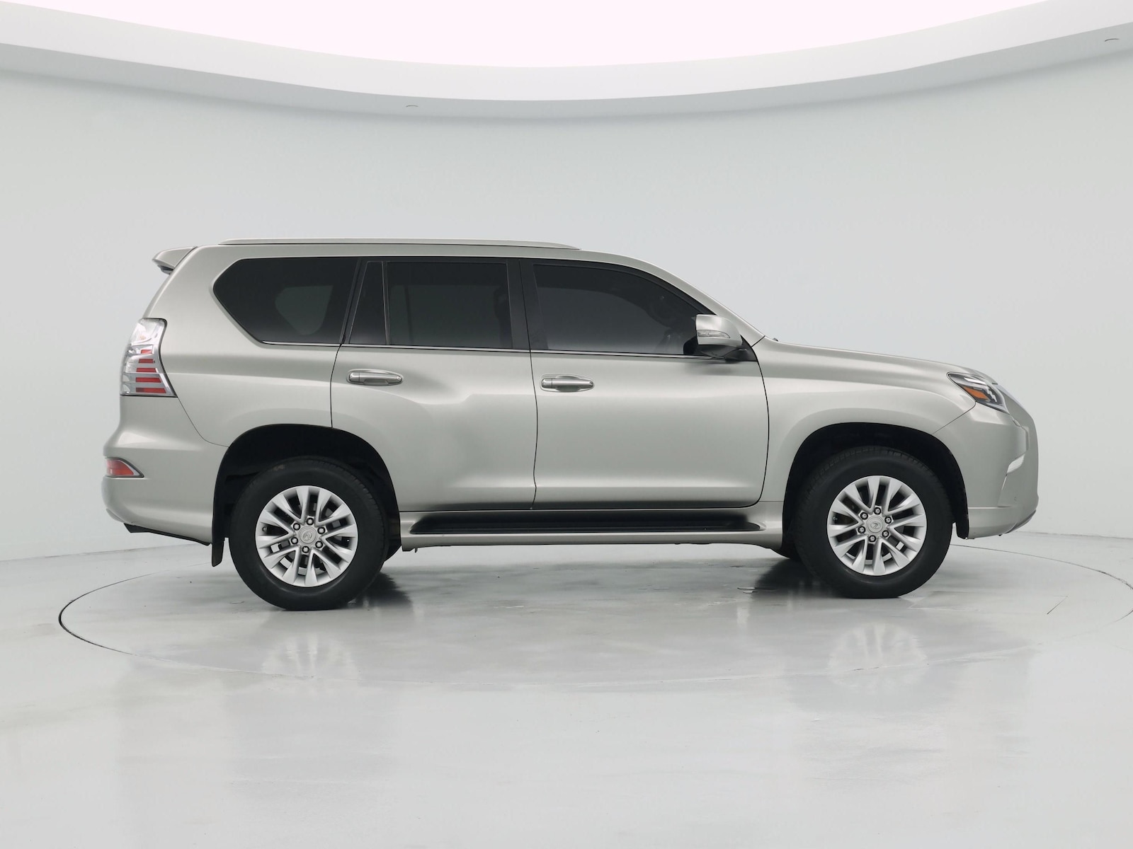 2022 Lexus GX Base - Photo 8