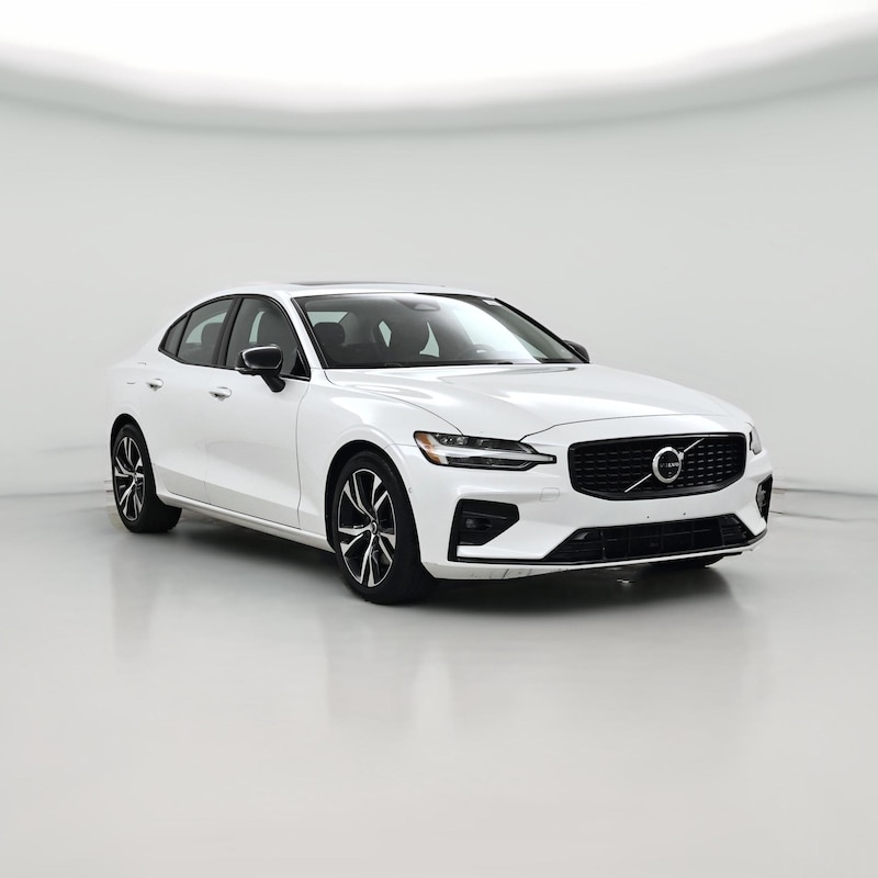 2024 Volvo S60 B5 Plus Dark Theme