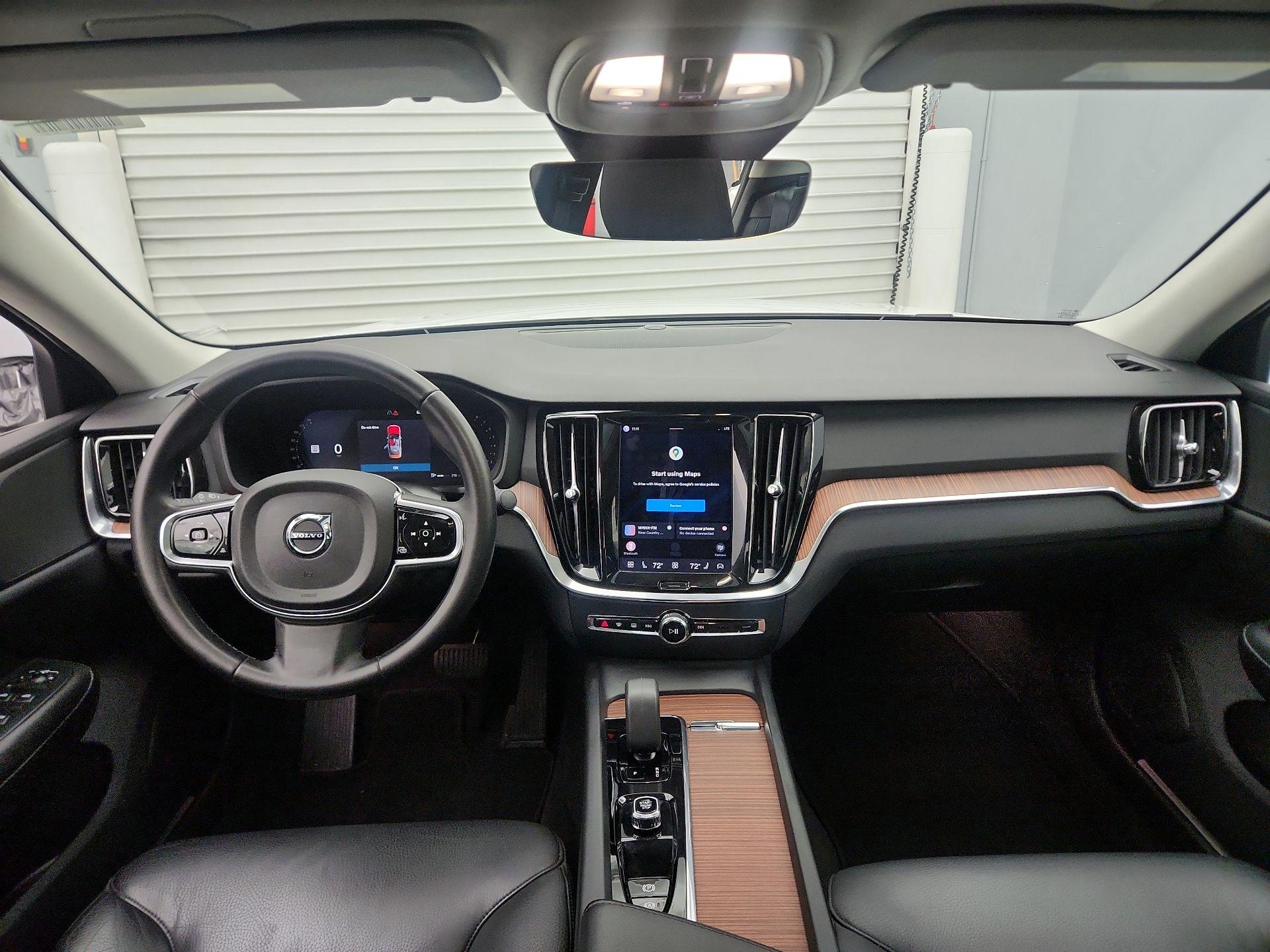 Thumbnail: 2024 Volvo S60 - 9