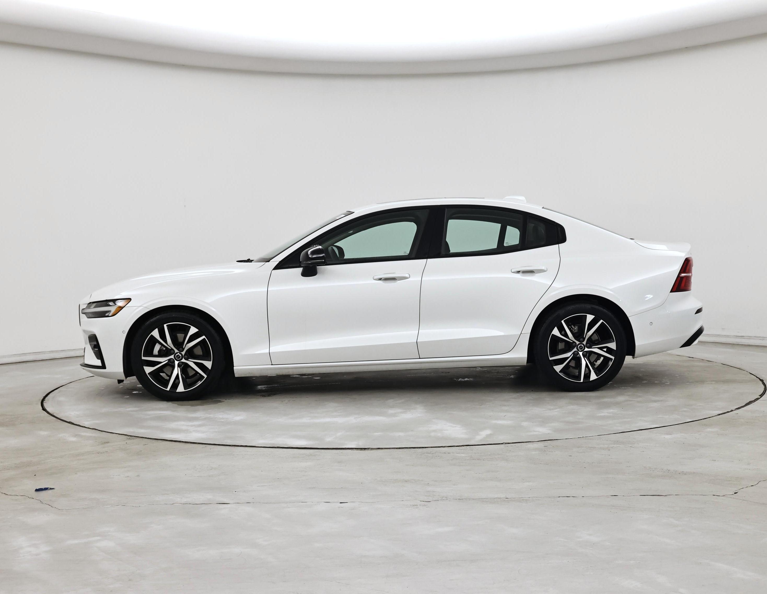 Thumbnail: 2024 Volvo S60 - 3