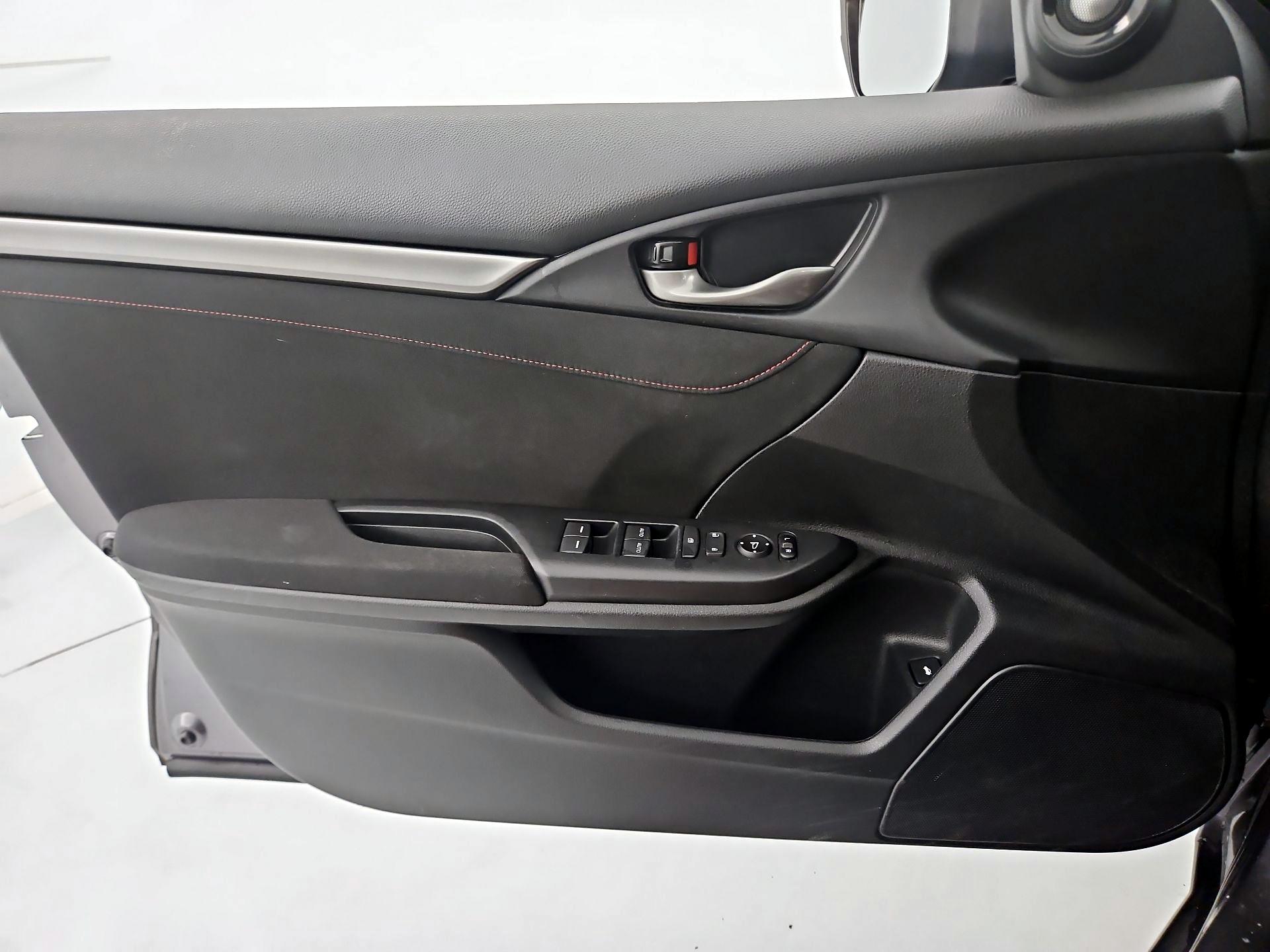 Thumbnail: 2018 Honda Civic - 12
