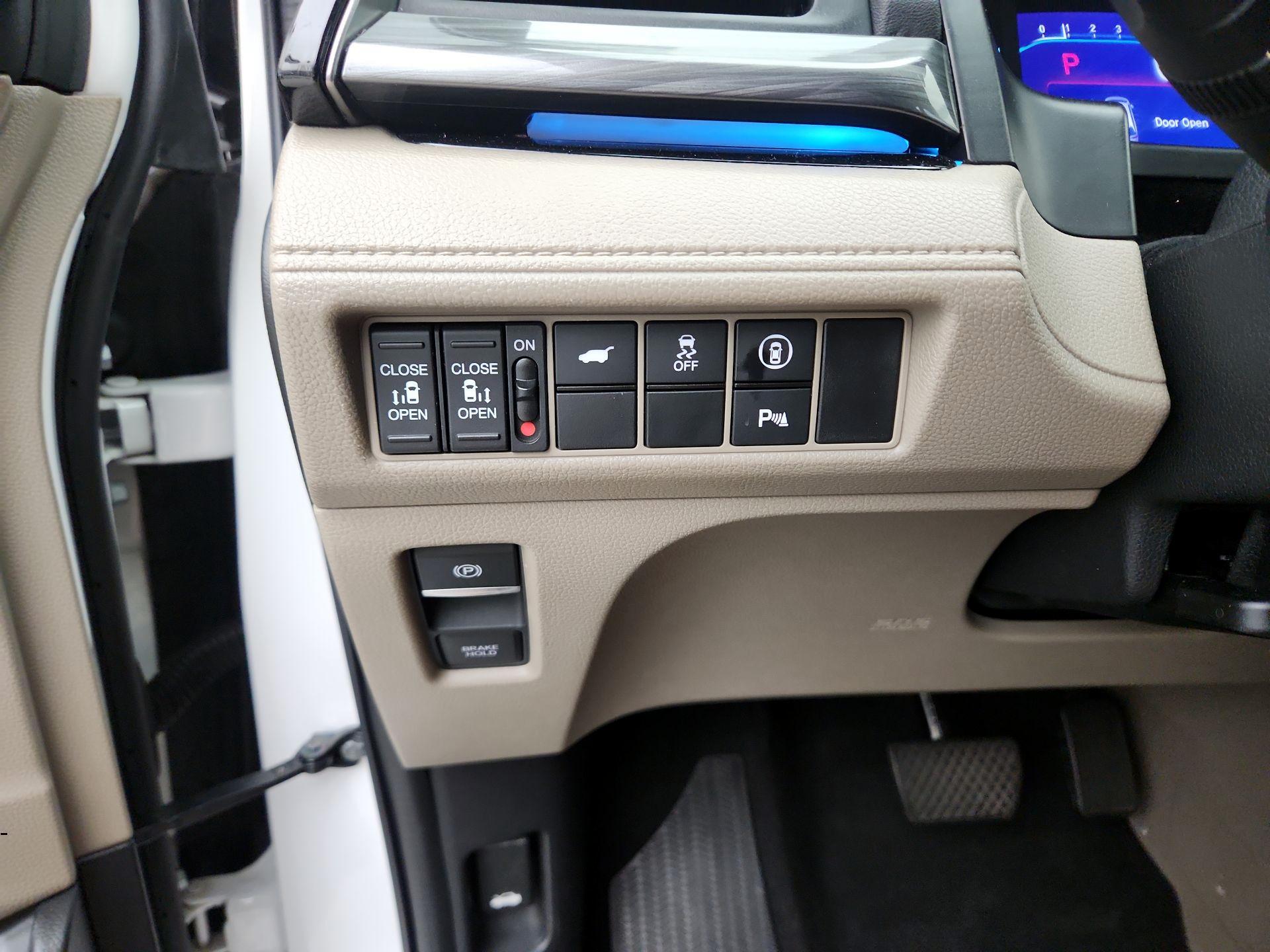 Thumbnail: 2023 Honda Odyssey - 13