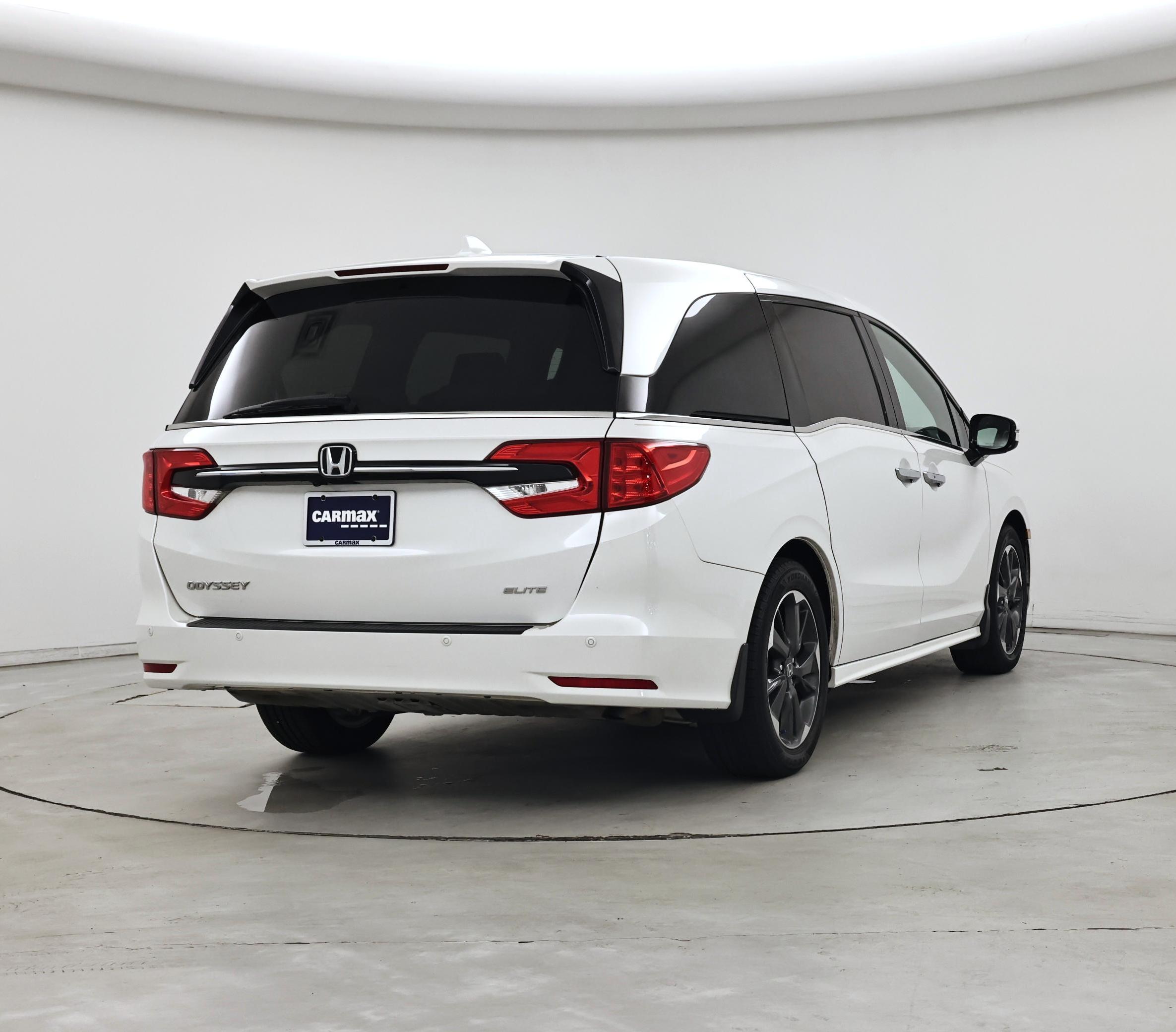 Thumbnail: 2023 Honda Odyssey - 8