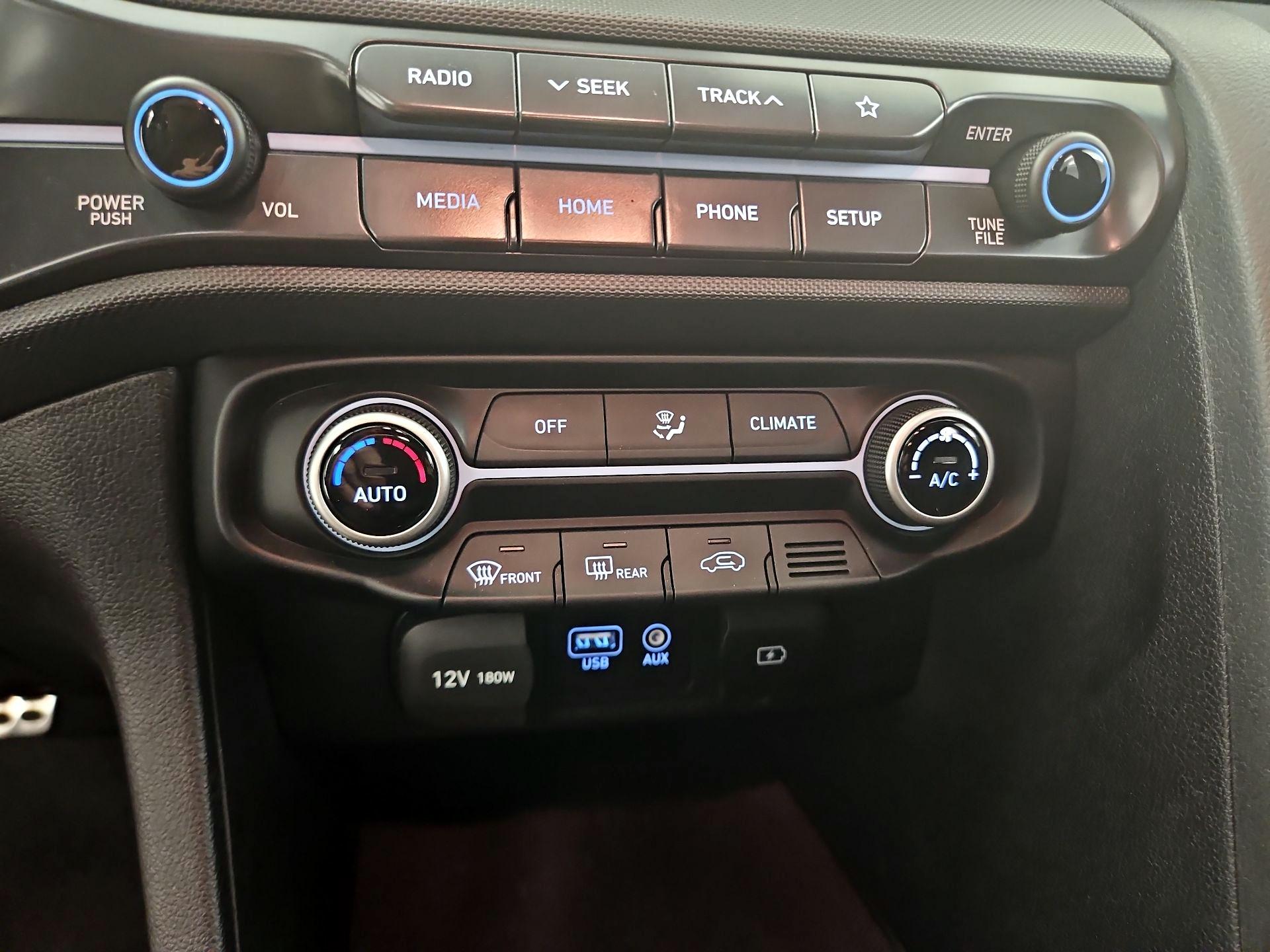 Thumbnail: 2020 Hyundai Veloster - 16