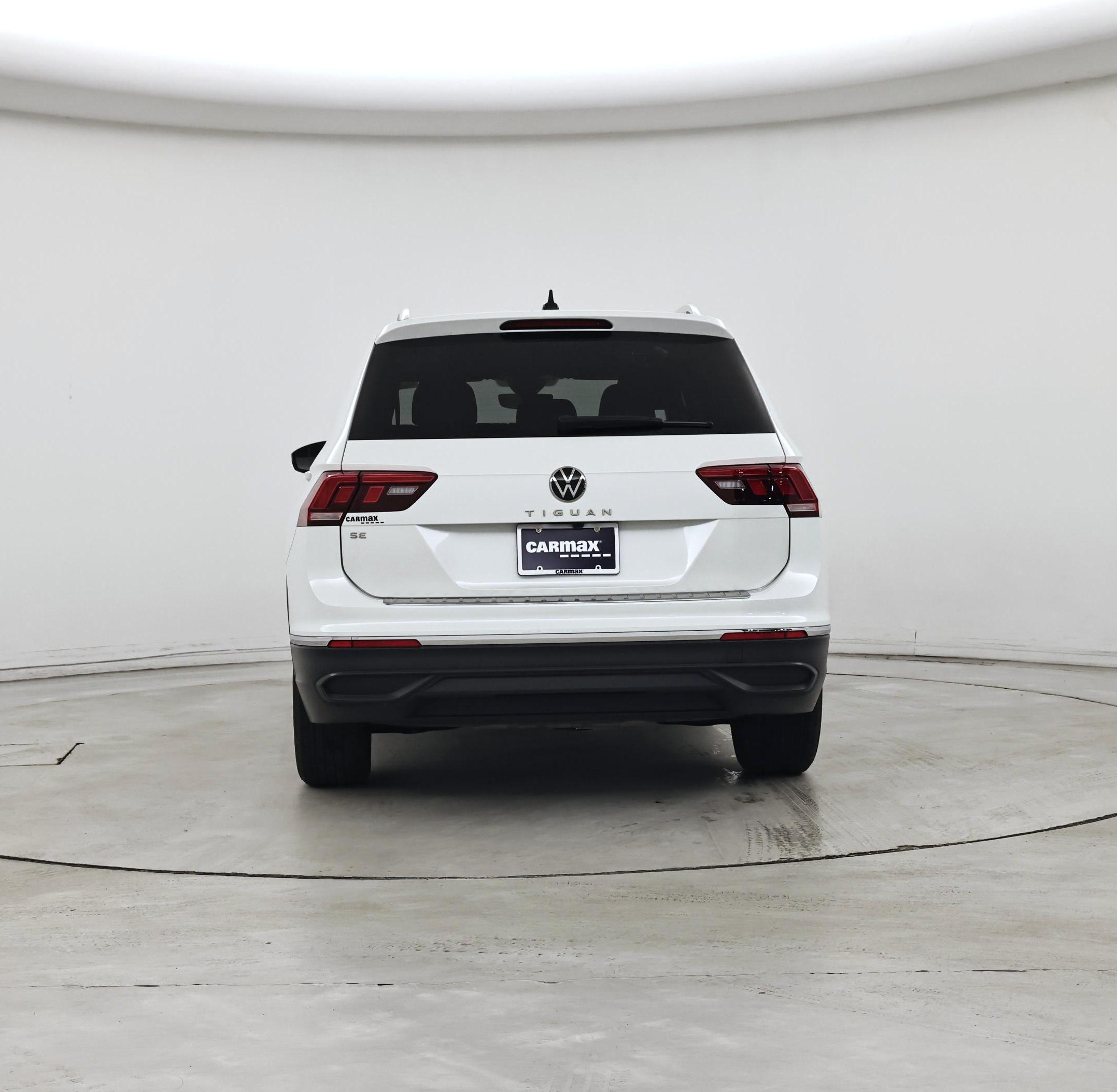 Thumbnail: 2023 Volkswagen Tiguan - 6