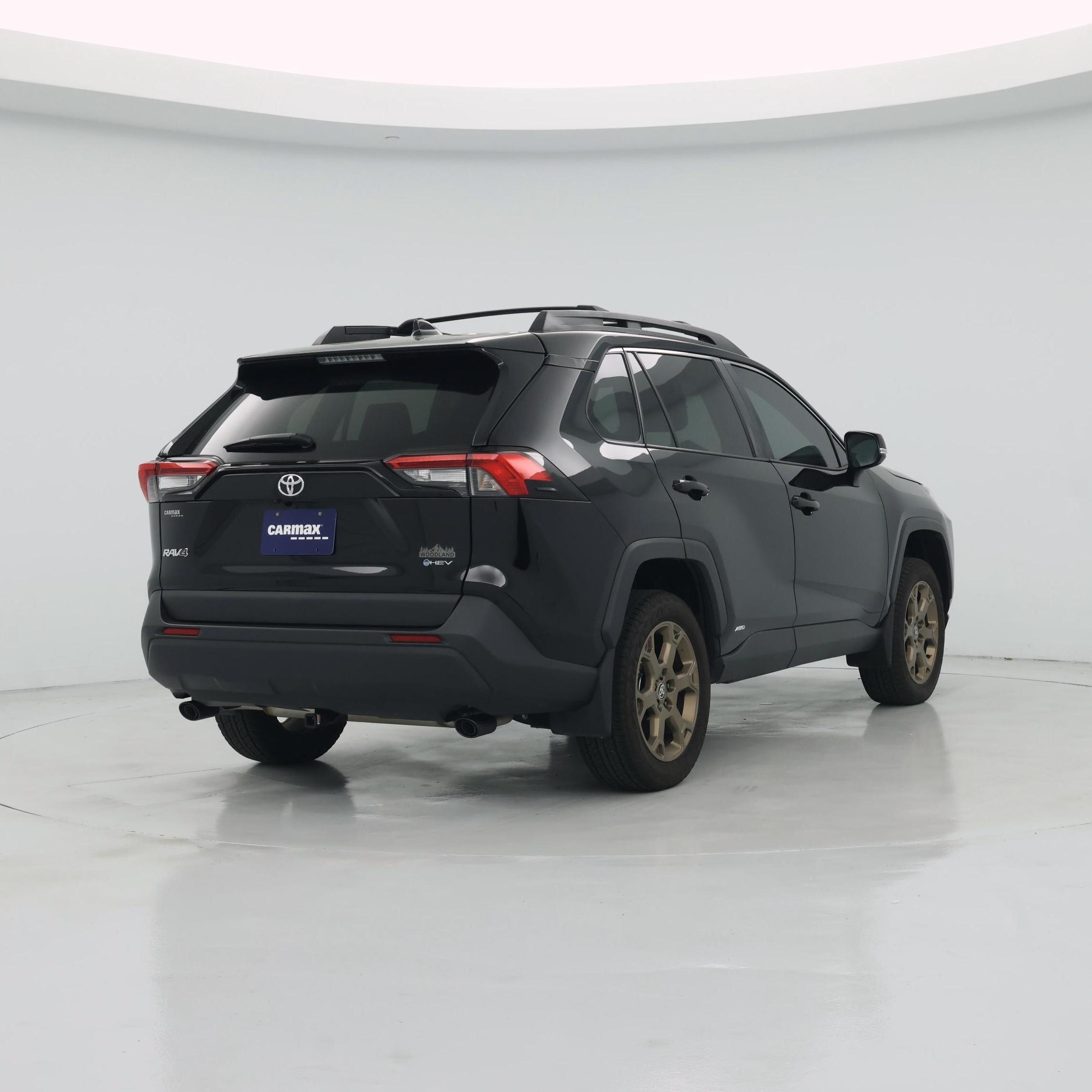 Thumbnail: 2025 Toyota RAV4 - 8