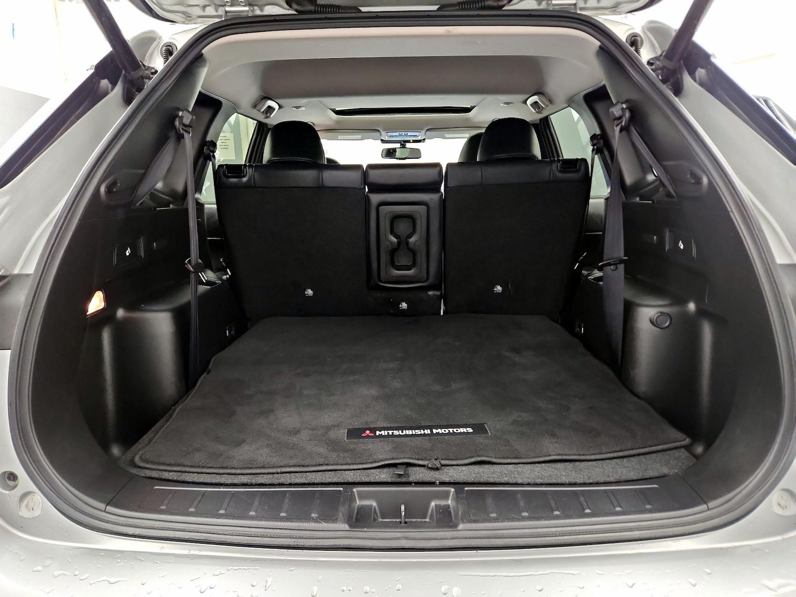 2024 Mitsubishi Outlander SE - Photo 23