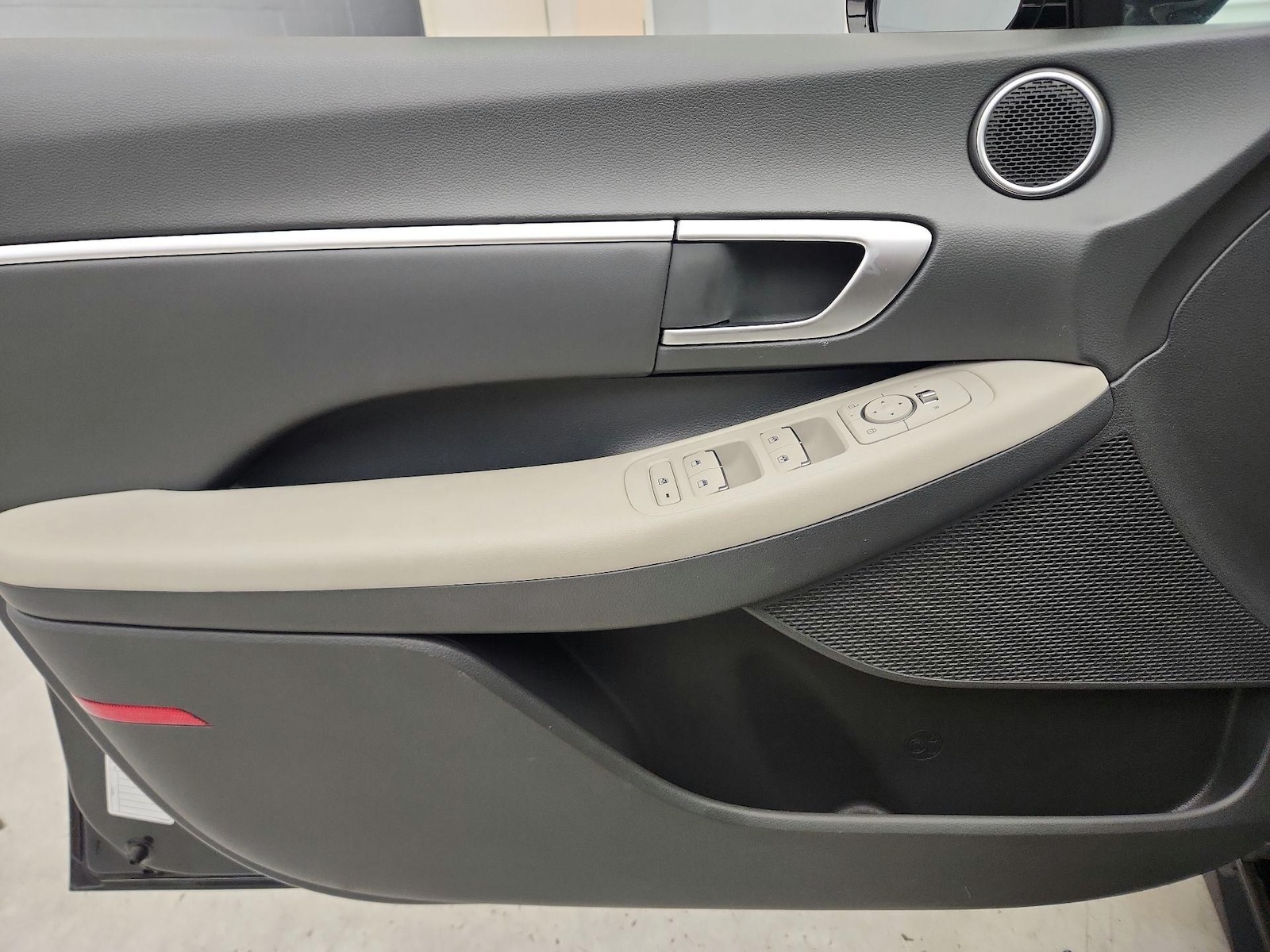 2025 Hyundai Sonata SEL - Photo 13