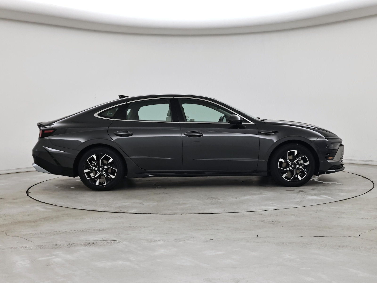2025 Hyundai Sonata SEL - Photo 8