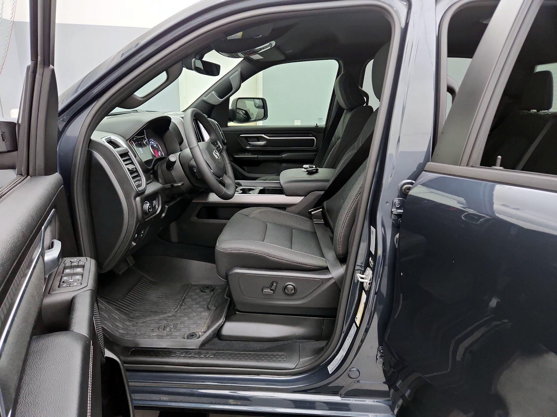 Thumbnail: 2025 RAM 1500 - 11