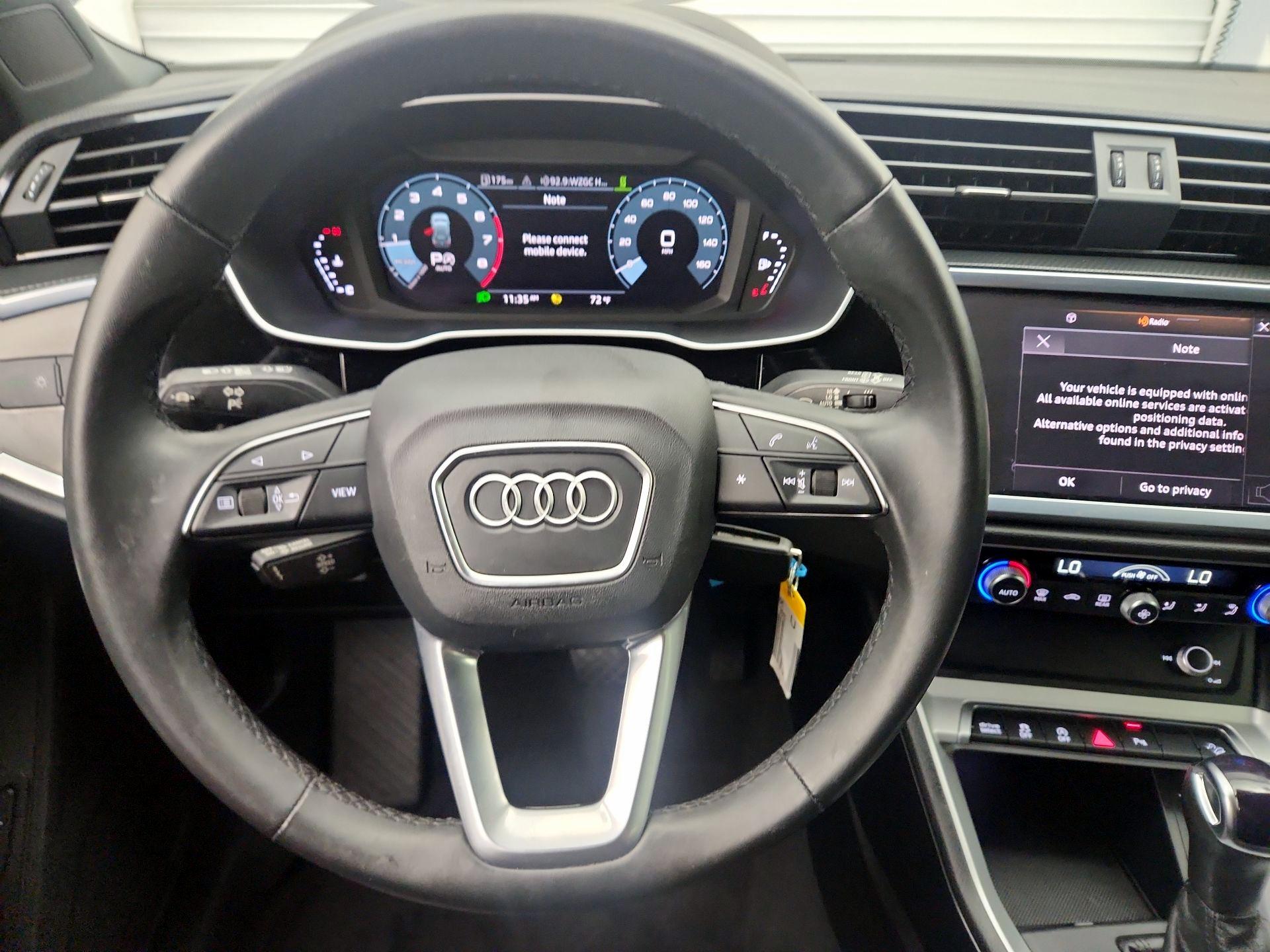 Thumbnail: 2022 Audi Q3 - 10