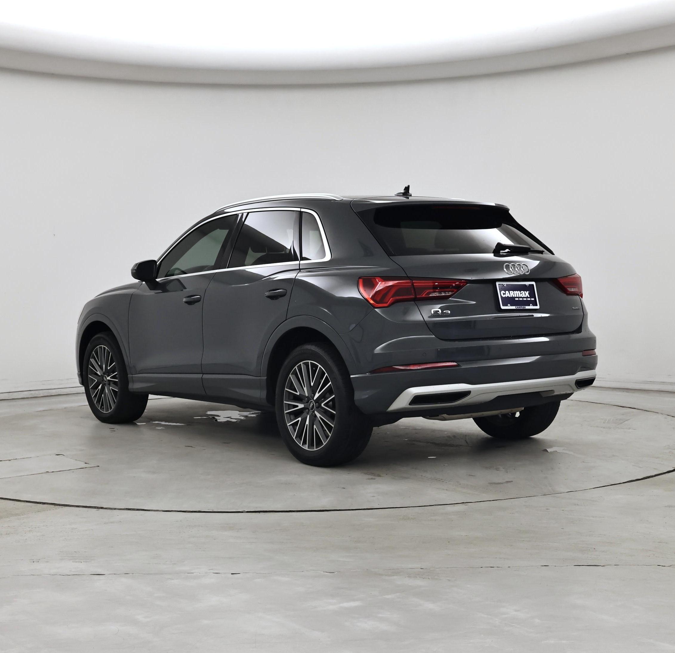 Thumbnail: 2022 Audi Q3 - 2