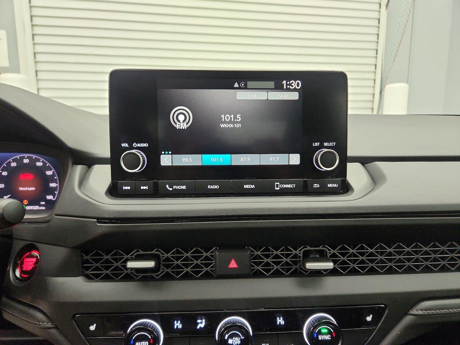 2025 Honda Accord SE - Photo 15