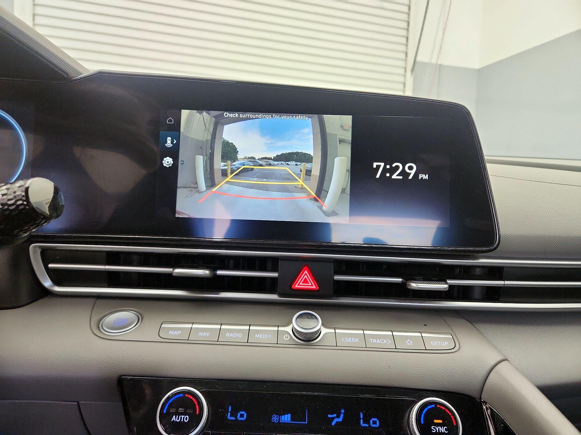 Thumbnail: 2023 Hyundai Elantra - 15